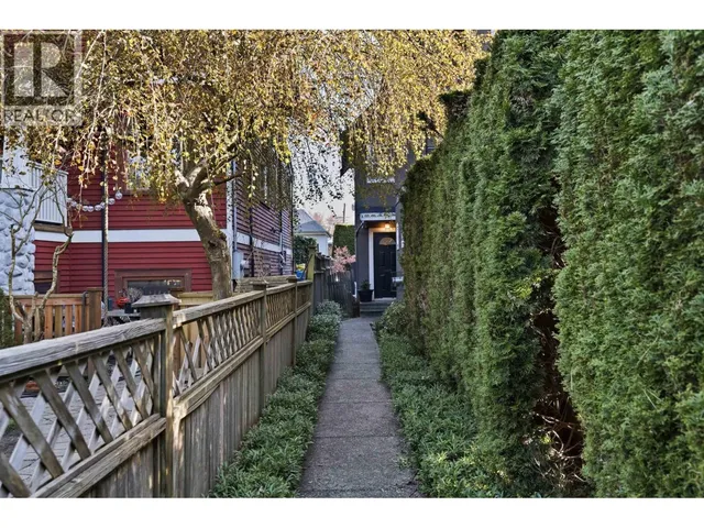 3428 7TH AVENUE, Vancouver 3