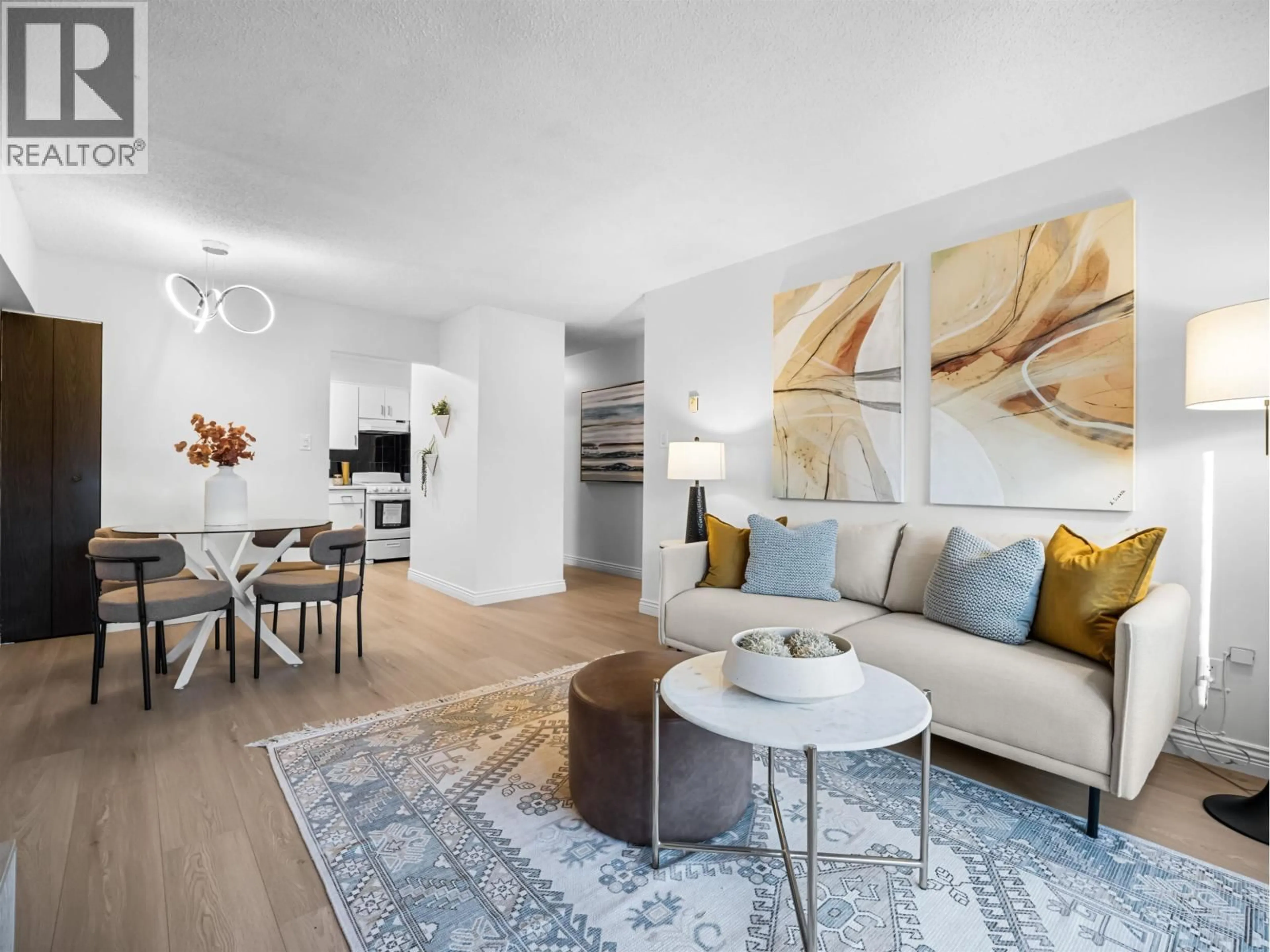 Living room with furniture, unknown for 313 - 975 BROADWAY, Vancouver British Columbia V5T1Y3