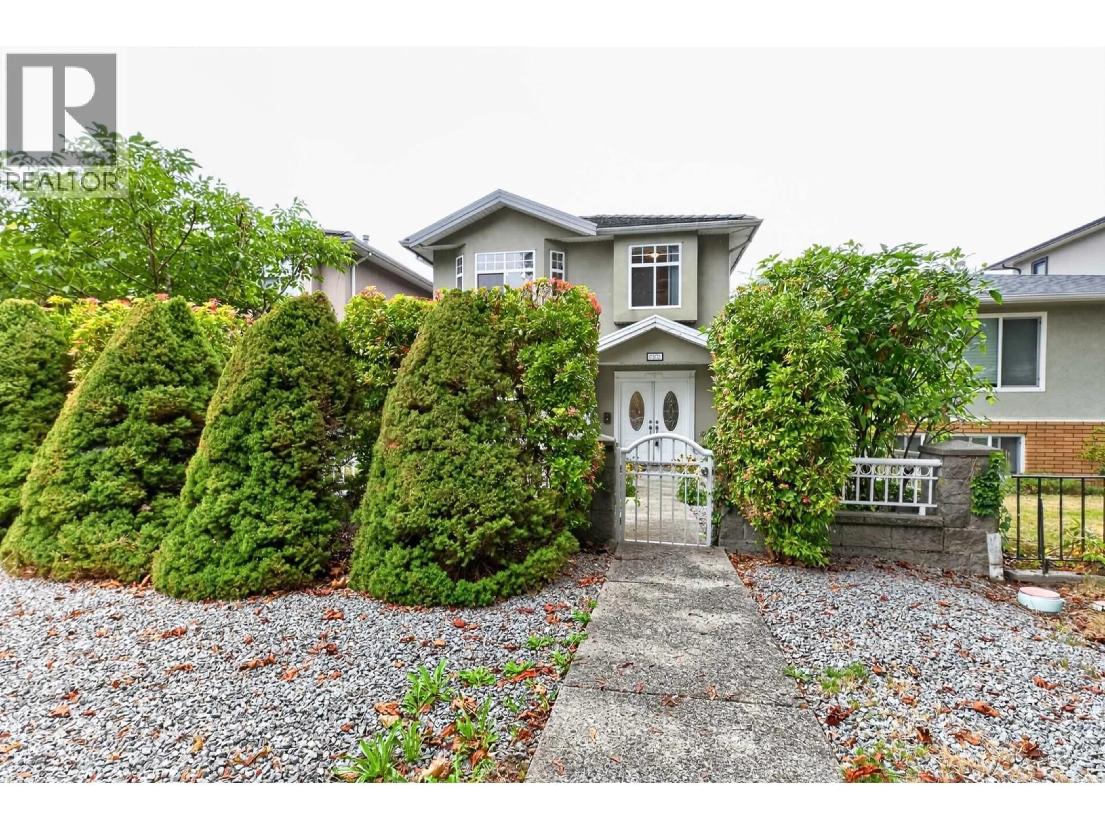 A pic from outside/outdoor area/front of a property/back of a property/a pic from drone, street for 4503 FRANCES STREET, Burnaby British Columbia V5C2R6