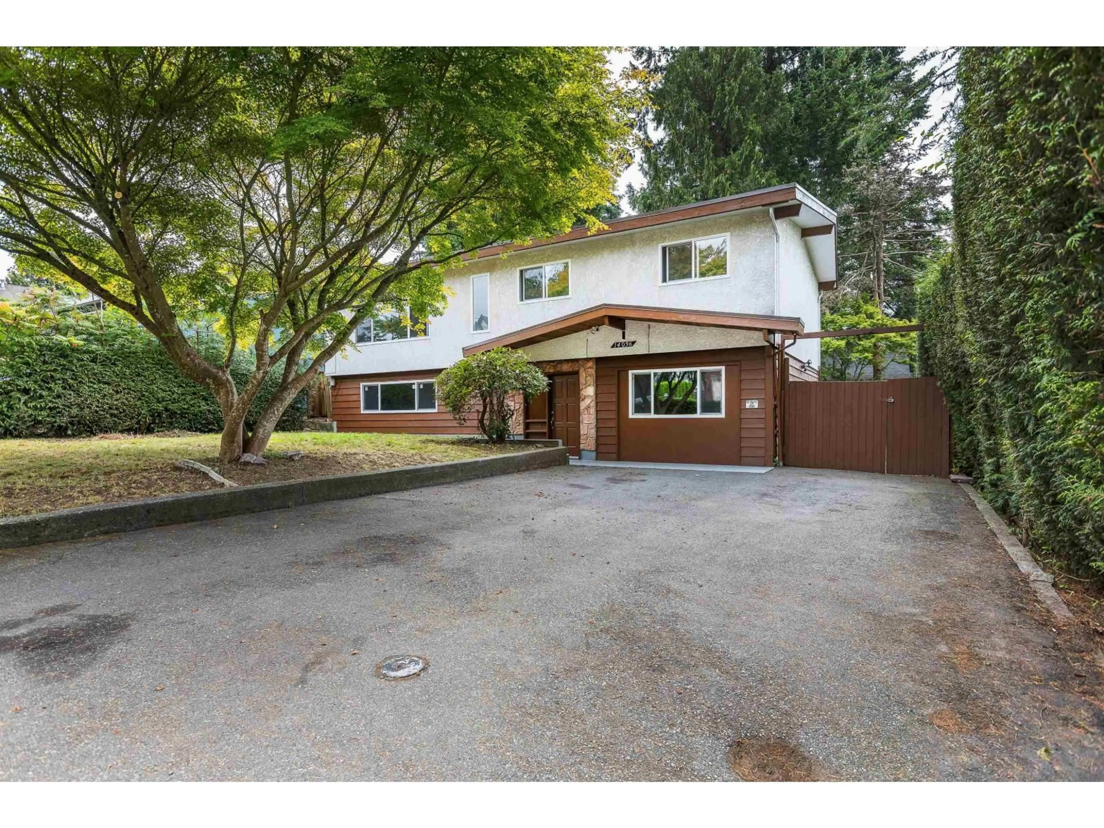 Unknown for 14036 102A AVENUE, Surrey British Columbia V3T1P9