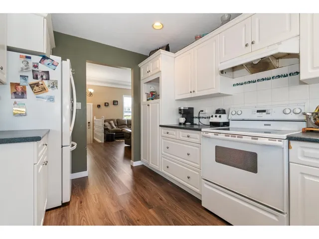 5683 MONTESINA PLACE, Chilliwack 5