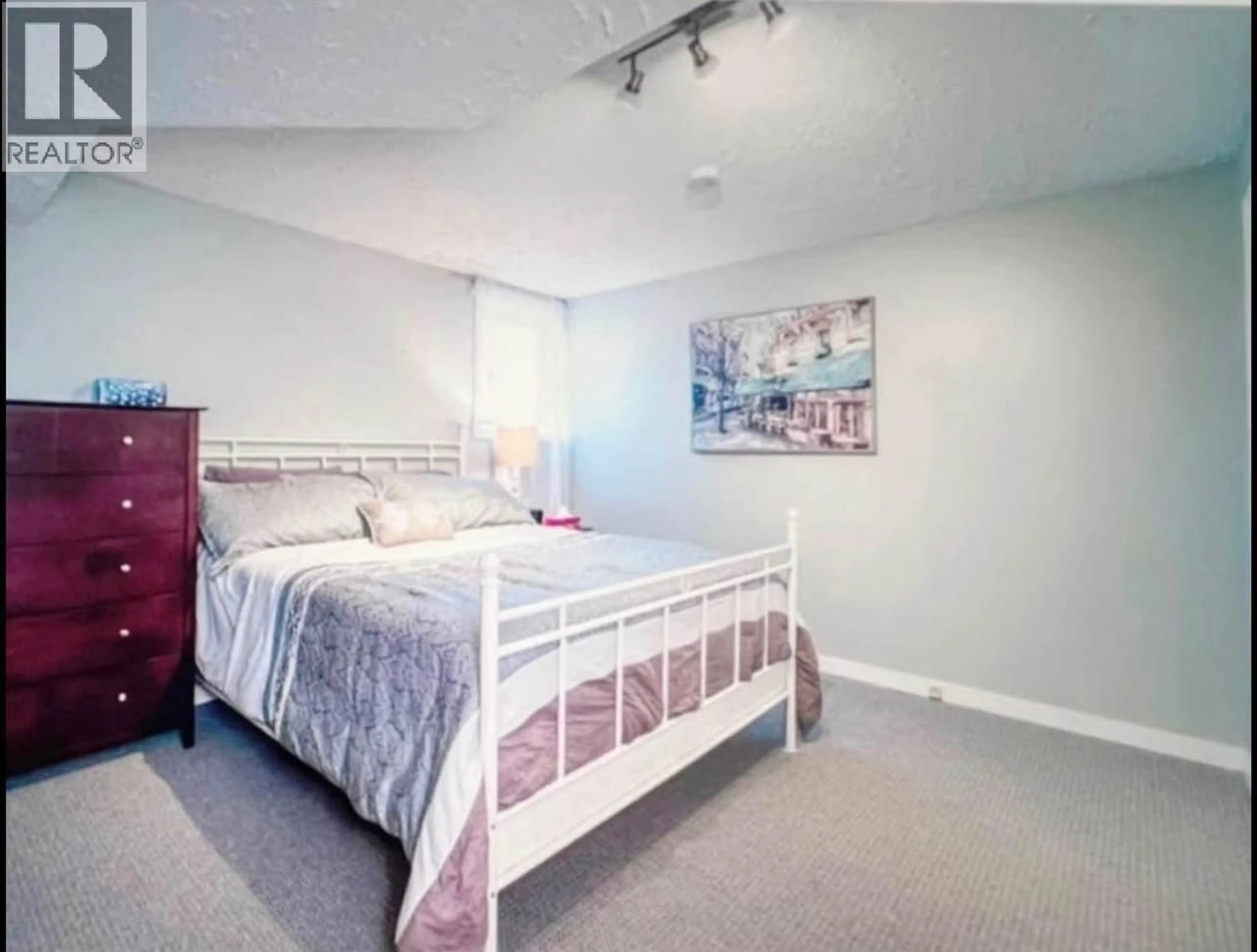 Bedroom with bed, unknown for 2550 LAURIER CRESCENT, Prince George British Columbia V2M2B5