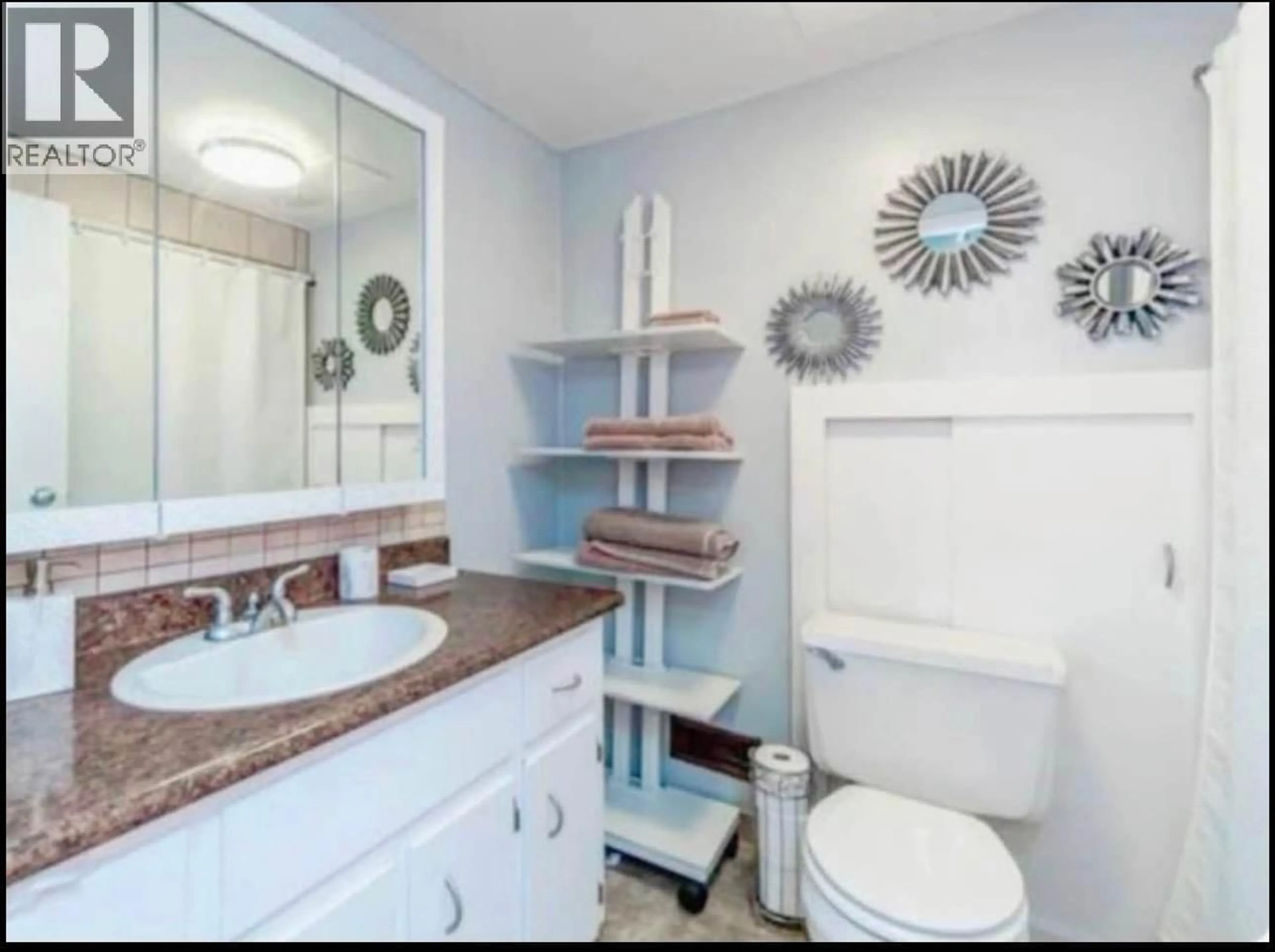 Standard bathroom, ceramic/tile floor for 2550 LAURIER CRESCENT, Prince George British Columbia V2M2B5