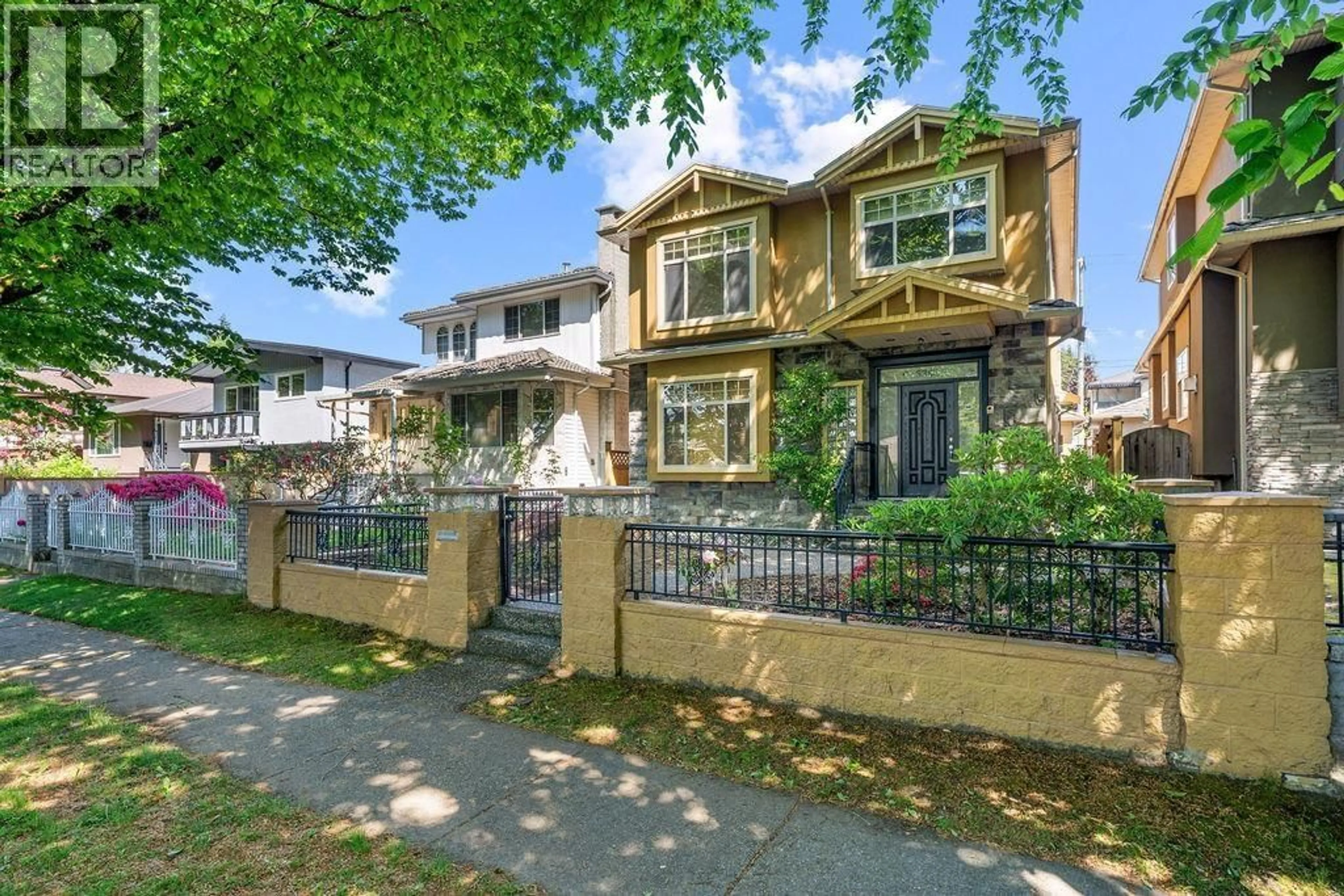 Unknown for 5388 SHERBROOKE STREET, Vancouver British Columbia V5W3M5