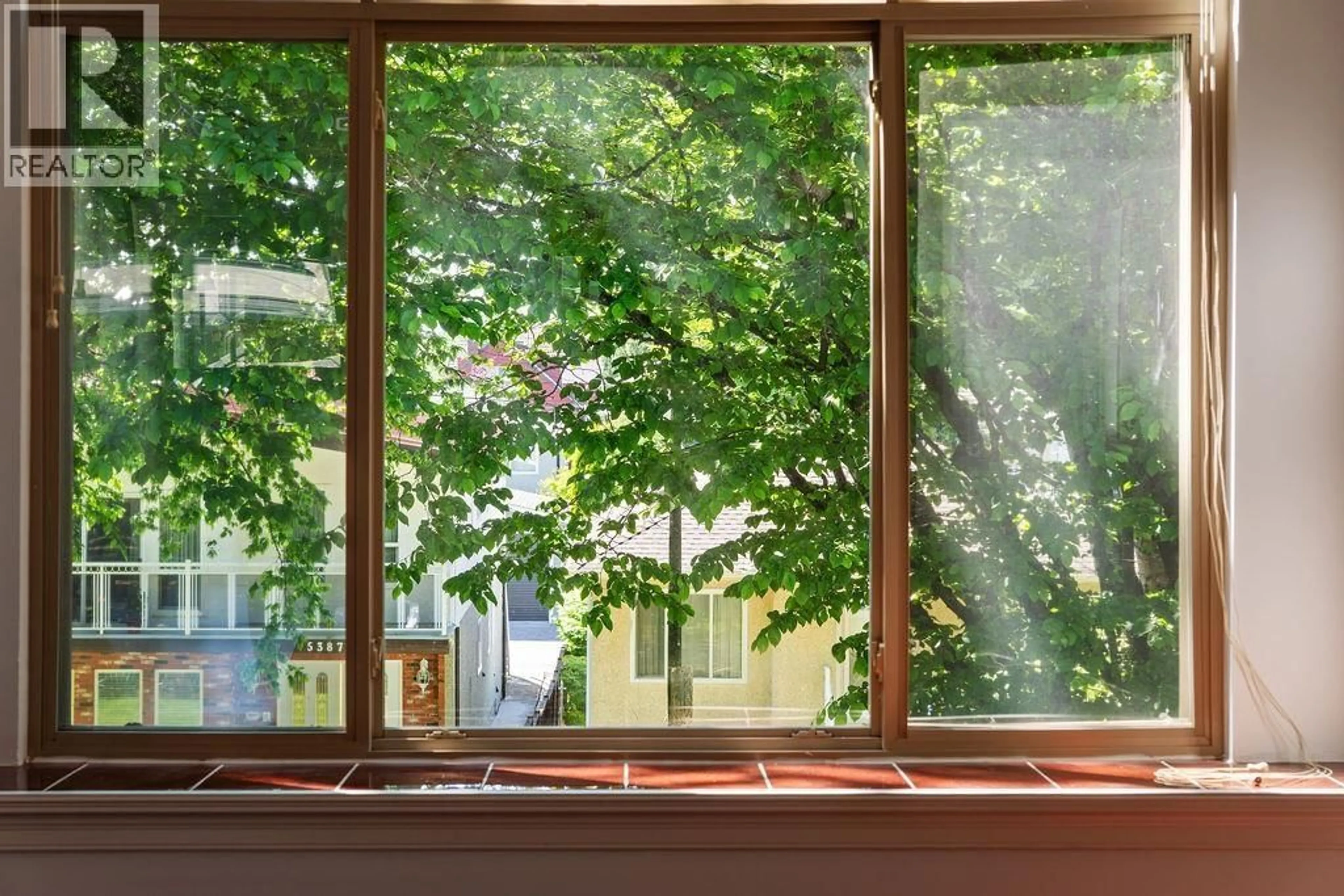 Patio, forest/trees view for 5388 SHERBROOKE STREET, Vancouver British Columbia V5W3M5
