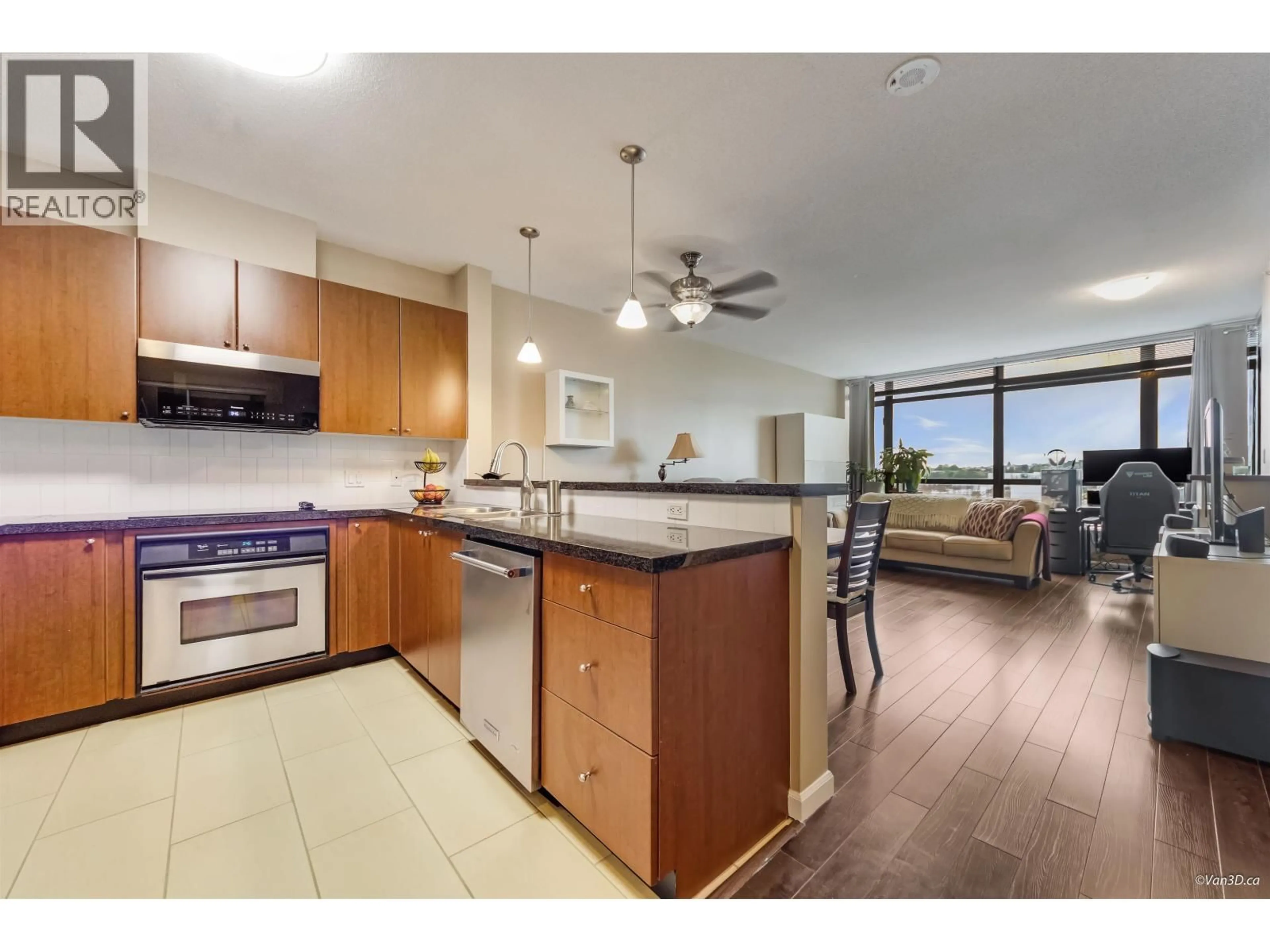 Open concept kitchen, unknown for 501 - 4132 HALIFAX STREET, Burnaby British Columbia V5C6V1