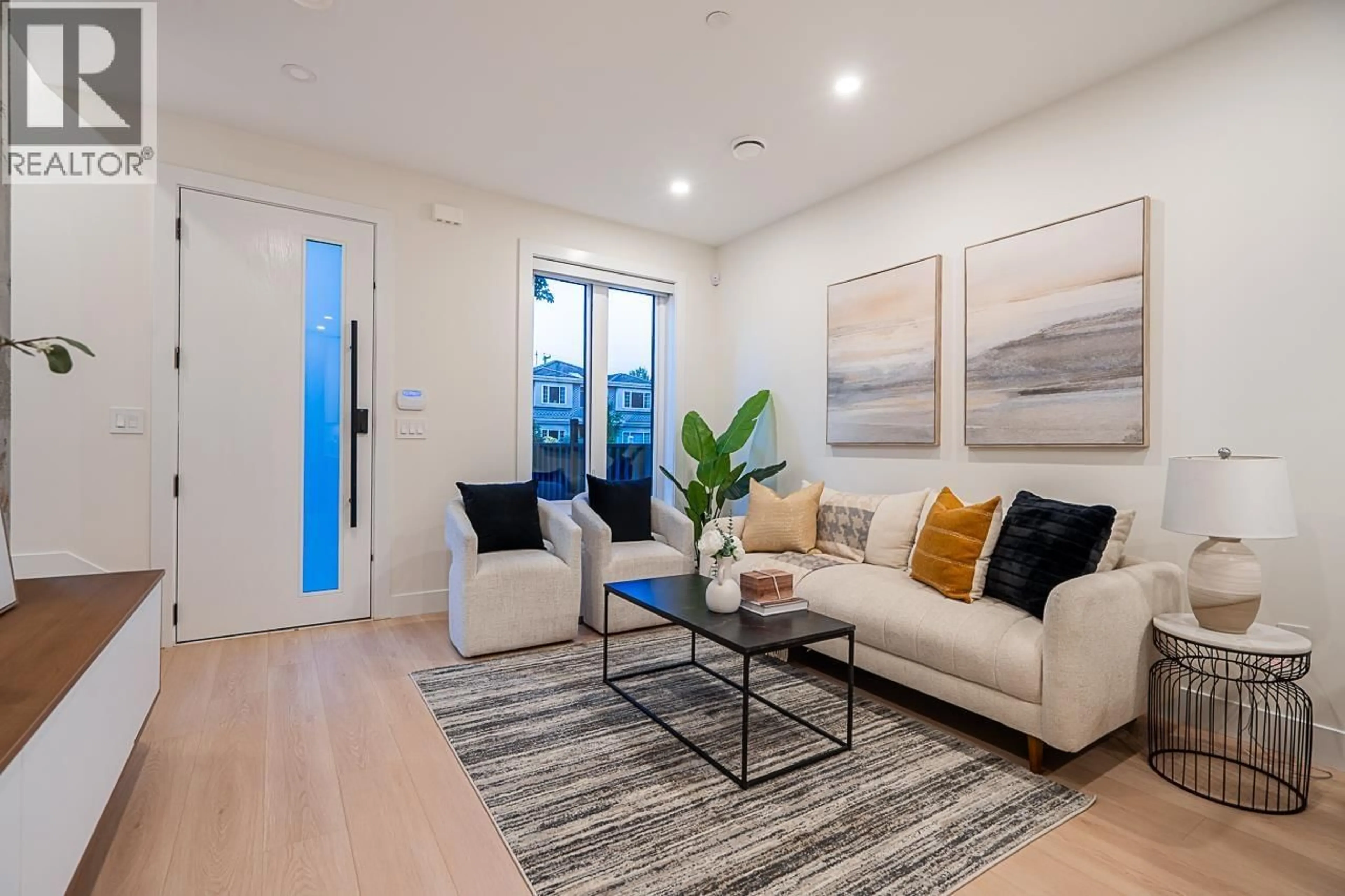Living room with furniture, unknown for 4 - 3638 NORMANDY DRIVE, Vancouver British Columbia V5M2G3