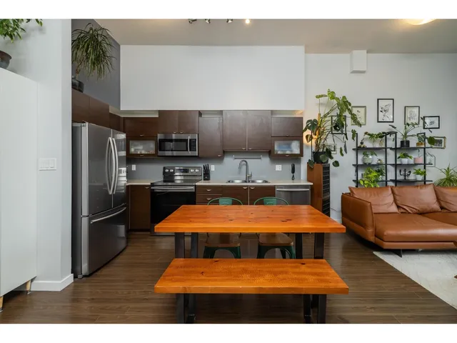 408 - 10788 139 STREET, Surrey 5