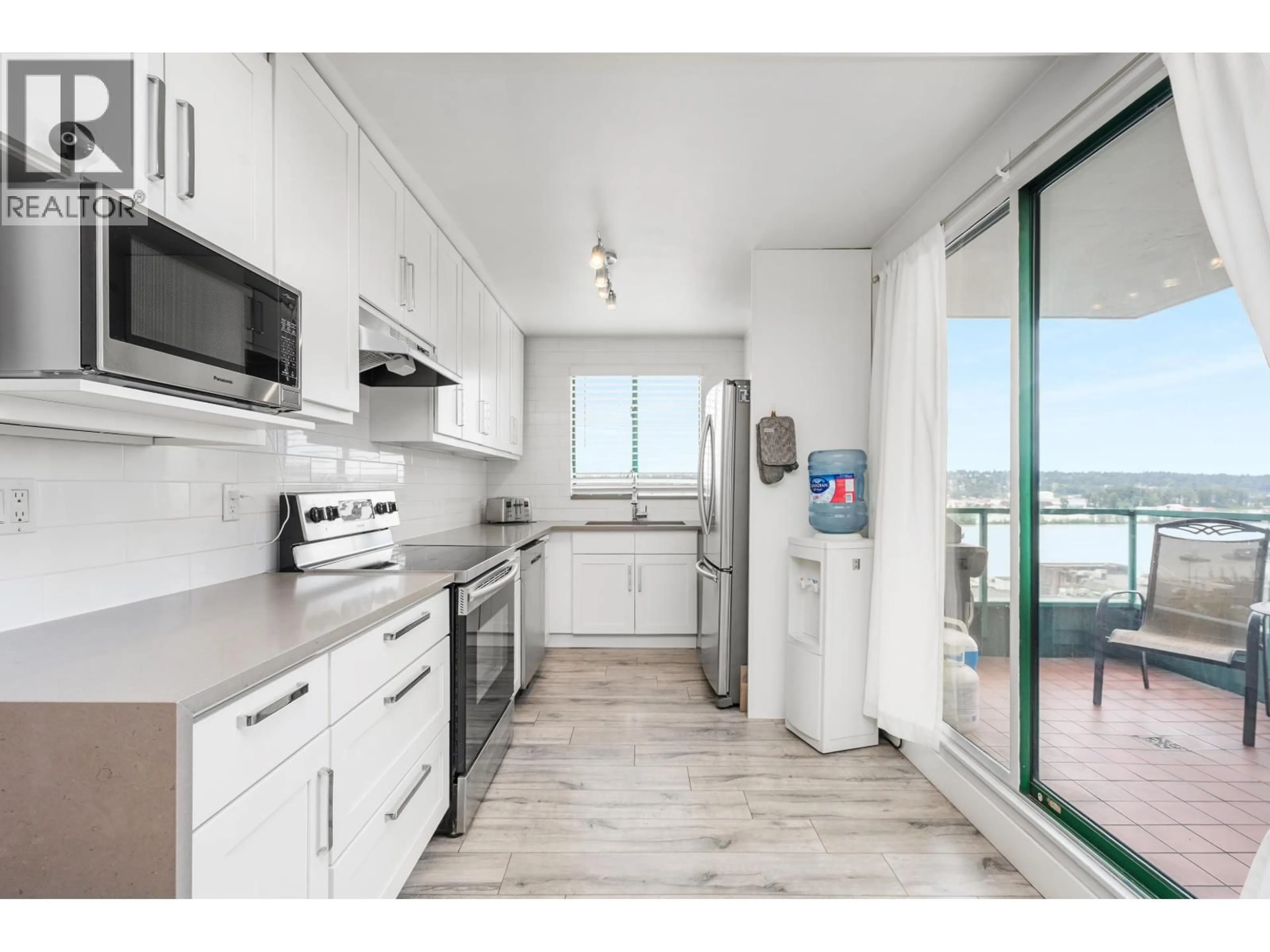 Standard kitchen, unknown for 502 - 420 CARNARVON STREET, New Westminster British Columbia V3L5P1