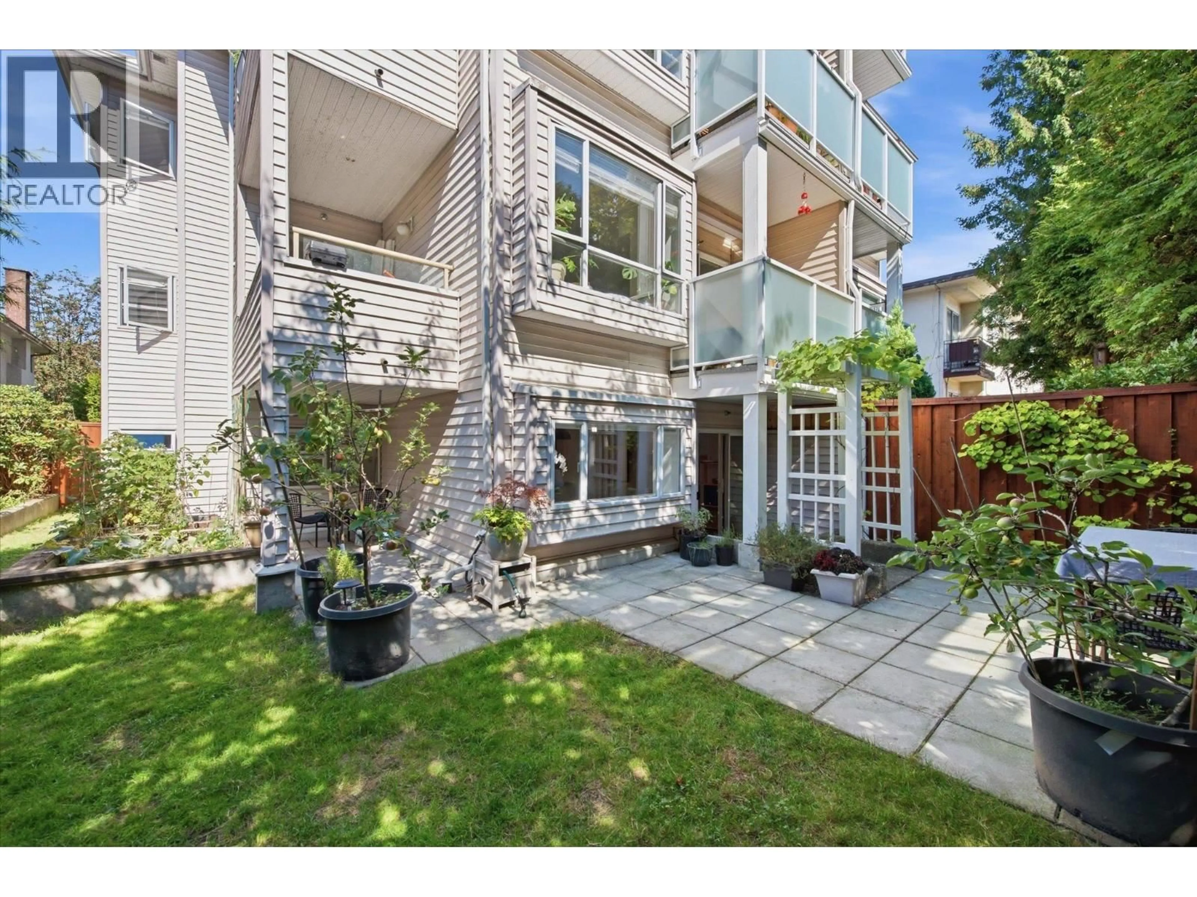 Patio, street for 102 - 788 8TH AVENUE, Vancouver British Columbia V5T1T4