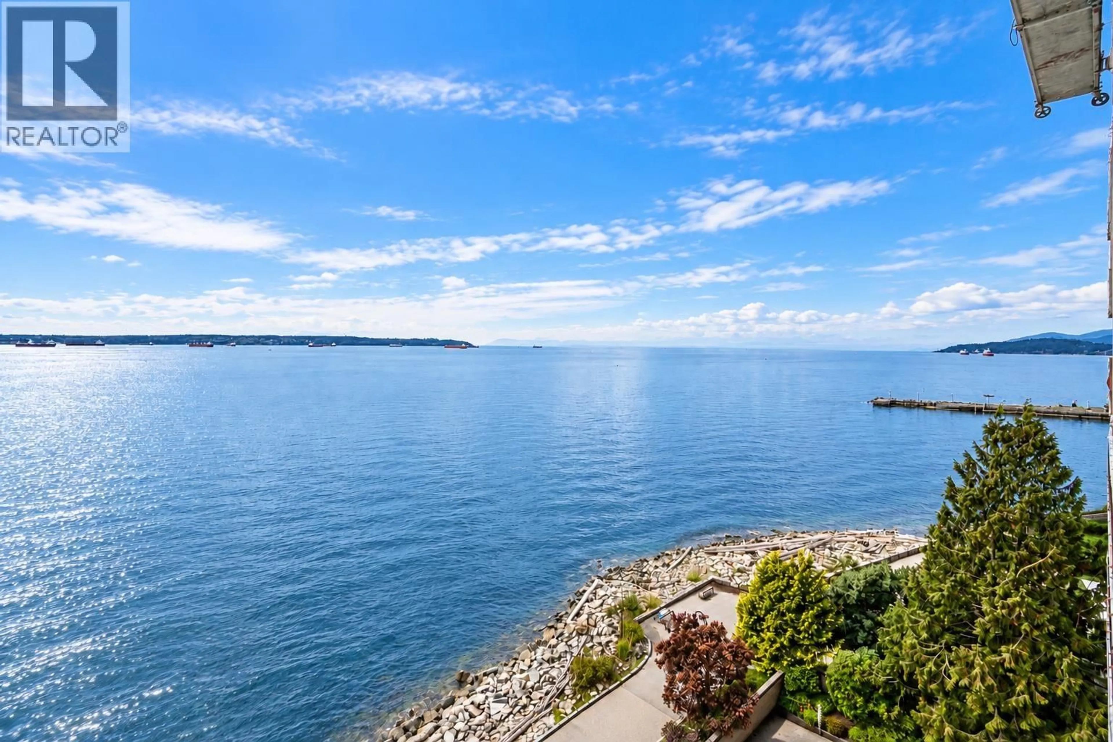 Patio, water/lake/river/ocean view for 807 - 150 24TH STREET, West Vancouver British Columbia V7V4G8