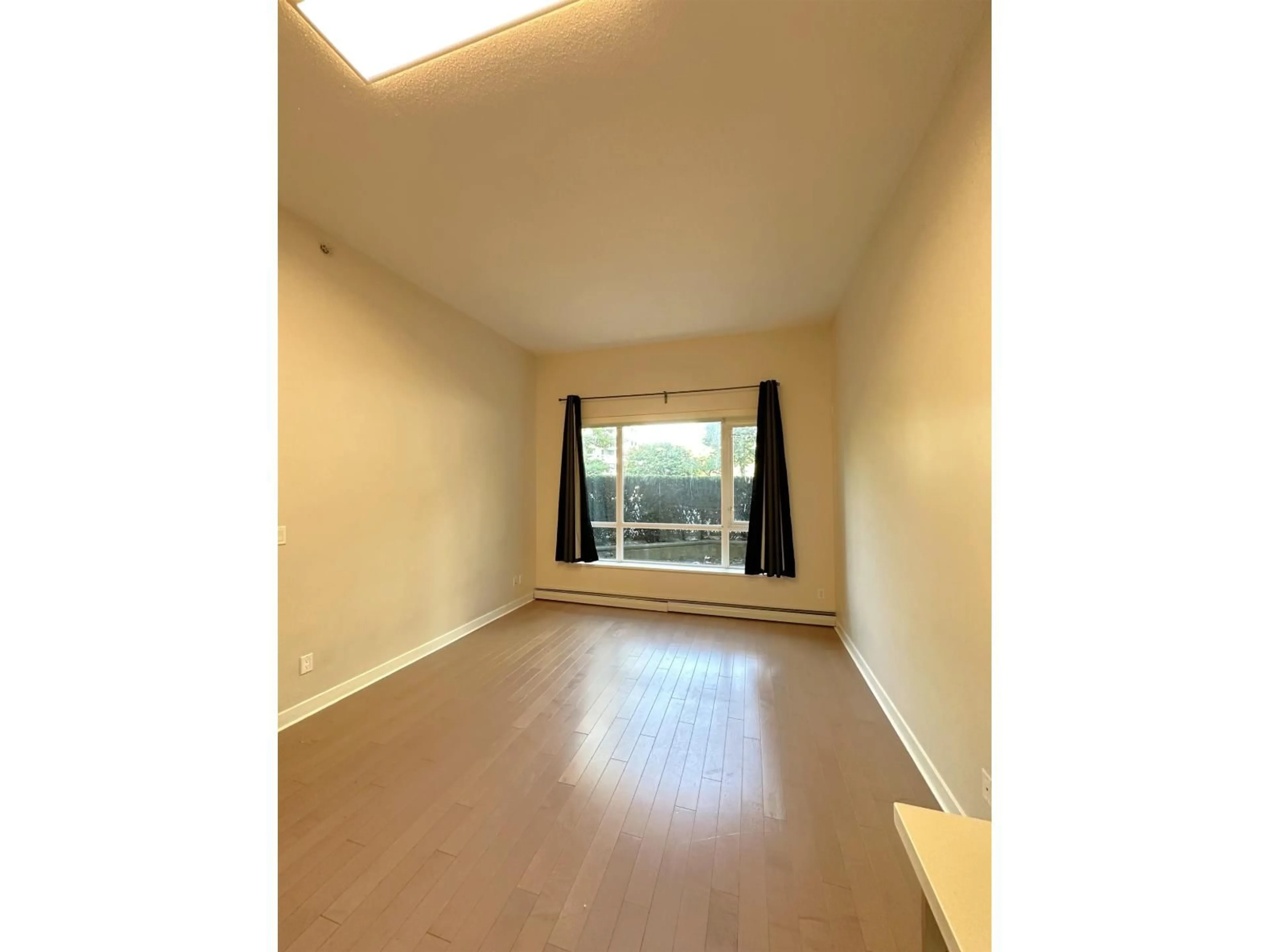 A pic of a room for 102 - 13380 108 AVENUE, Surrey British Columbia V3T0E7