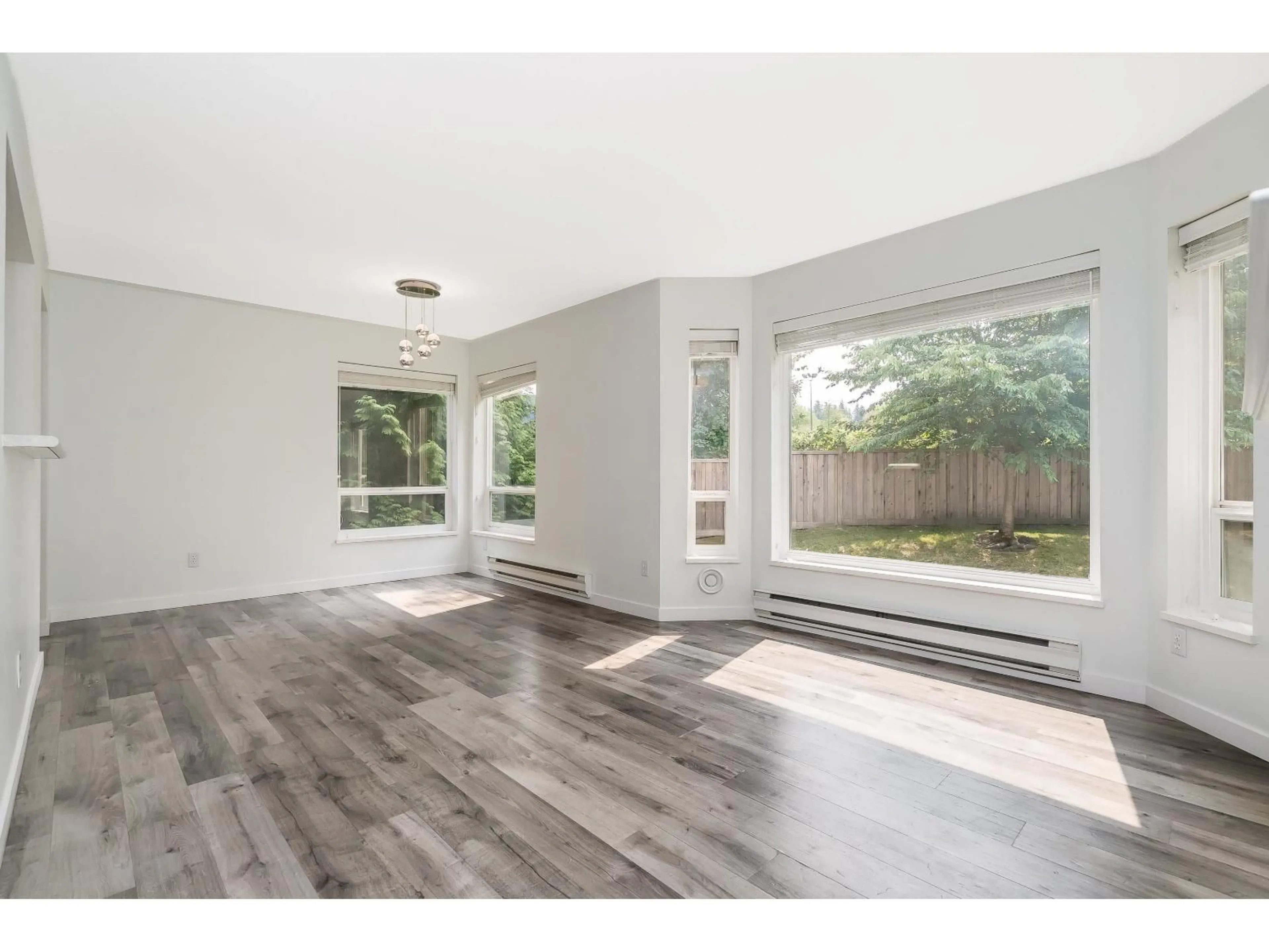 A pic of a room for 203 - 2855 152 STREET, Surrey British Columbia V4P1H2