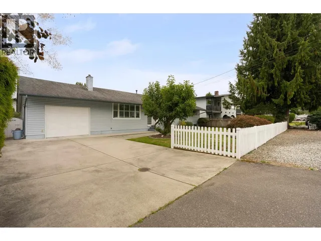 4872 58 STREET, Delta