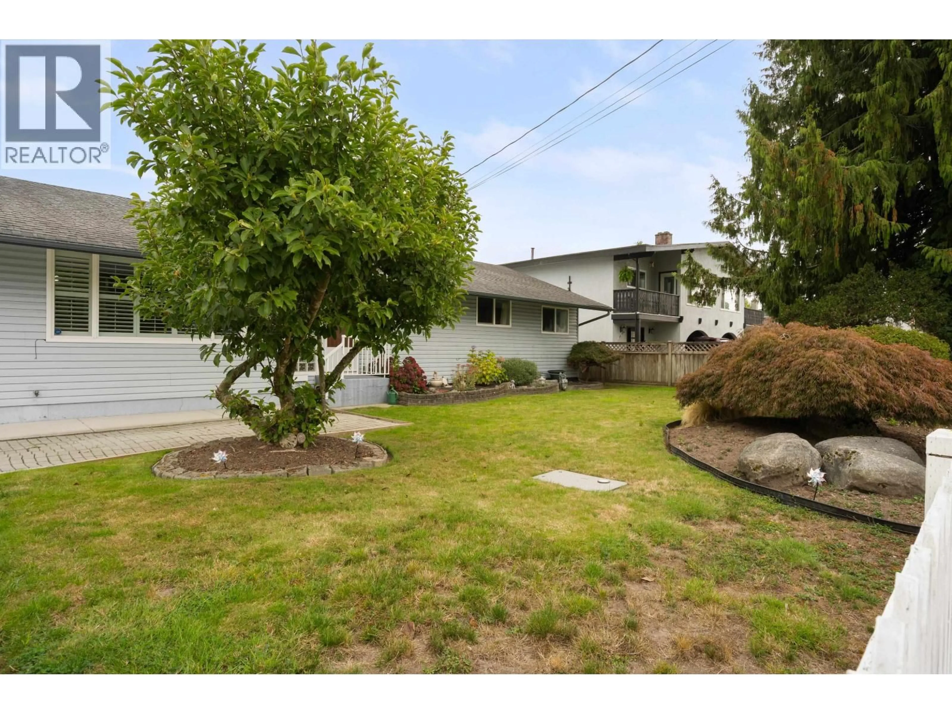 A pic from outside/outdoor area/front of a property/back of a property/a pic from drone, street for 4872 58 STREET, Delta British Columbia V4K3H5