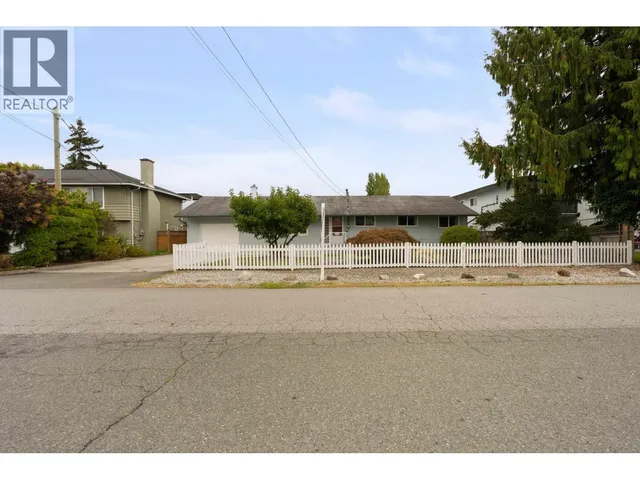 4872 58 STREET, Delta 5