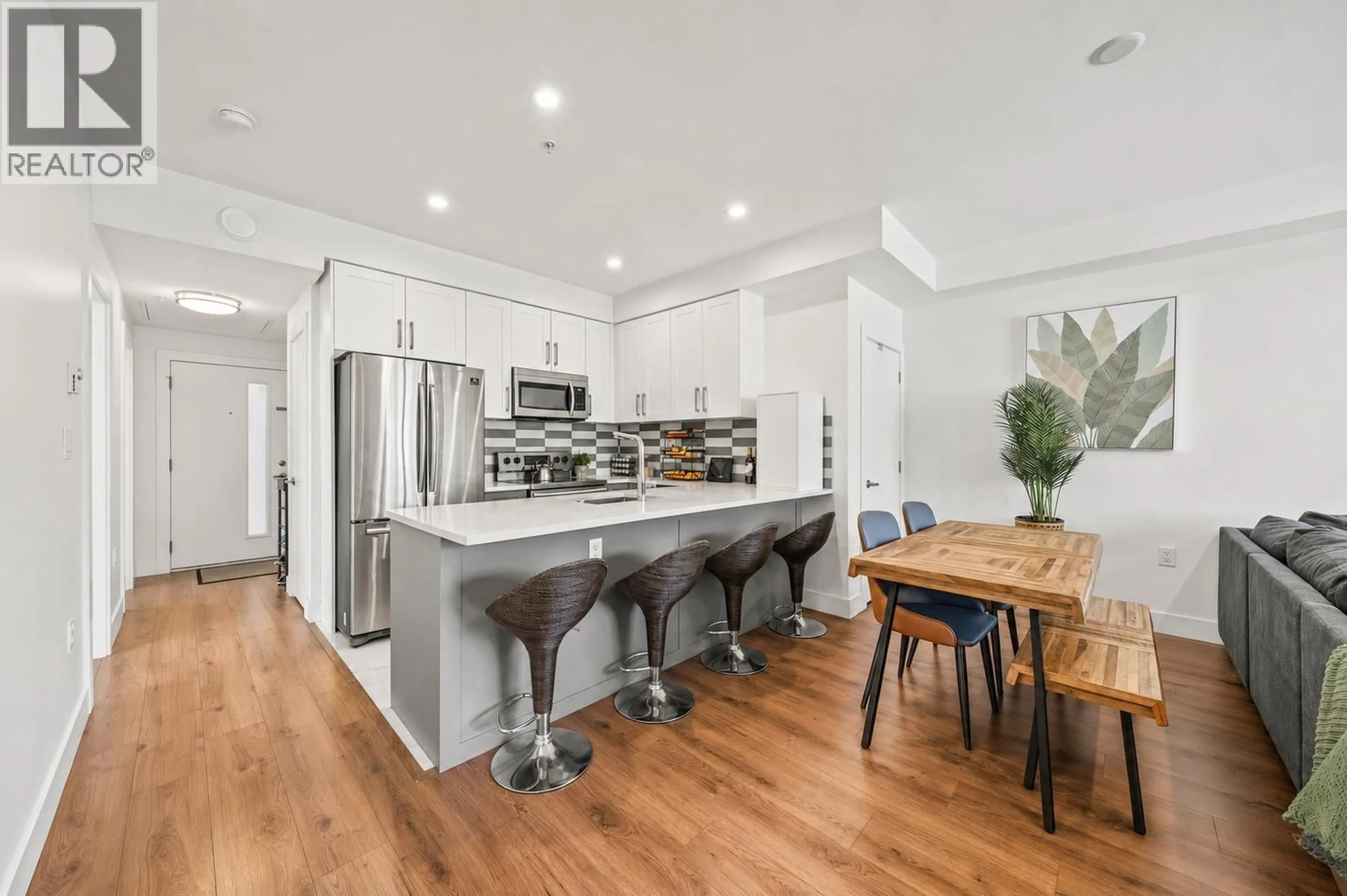 Open concept kitchen, unknown for 507 - 218 CARNARVON STREET, New Westminster British Columbia V3L1B8