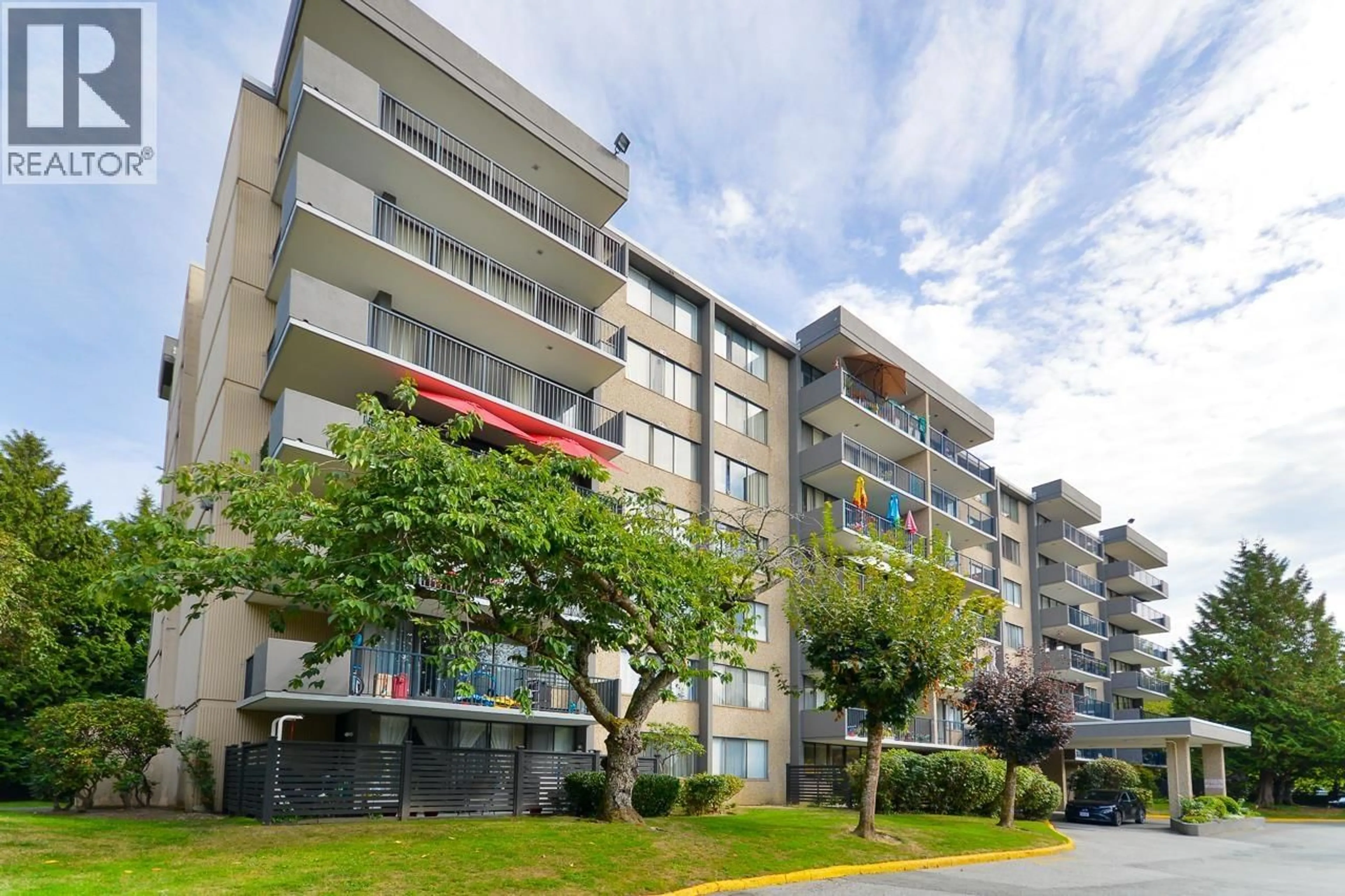 Patio, building for 505 - 9320 PARKSVILLE DRIVE, Richmond British Columbia V7E4W2