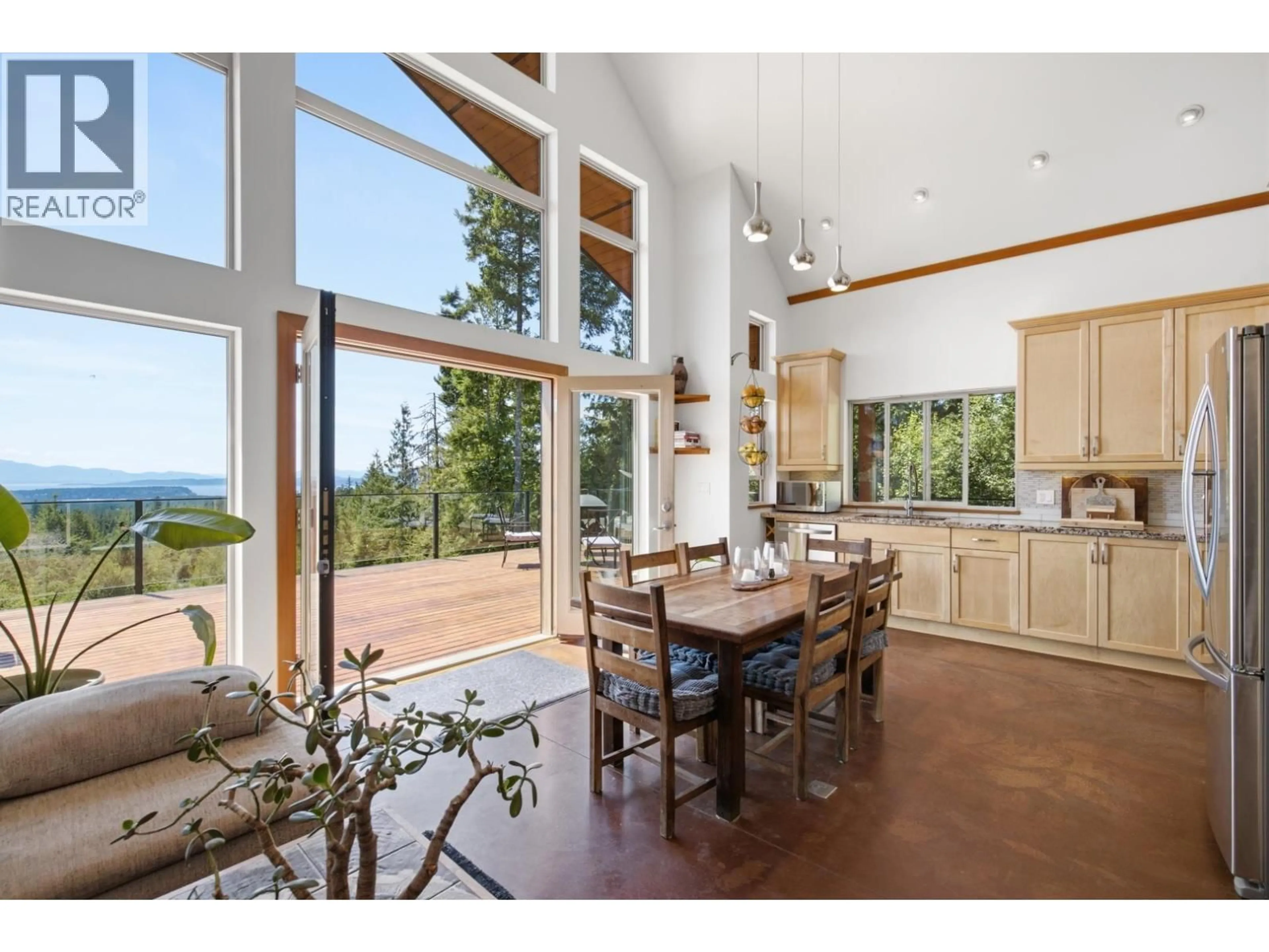 Open concept kitchen, unknown for 9340 STEPHENS WAY, Halfmoon Bay British Columbia V7Z1G9