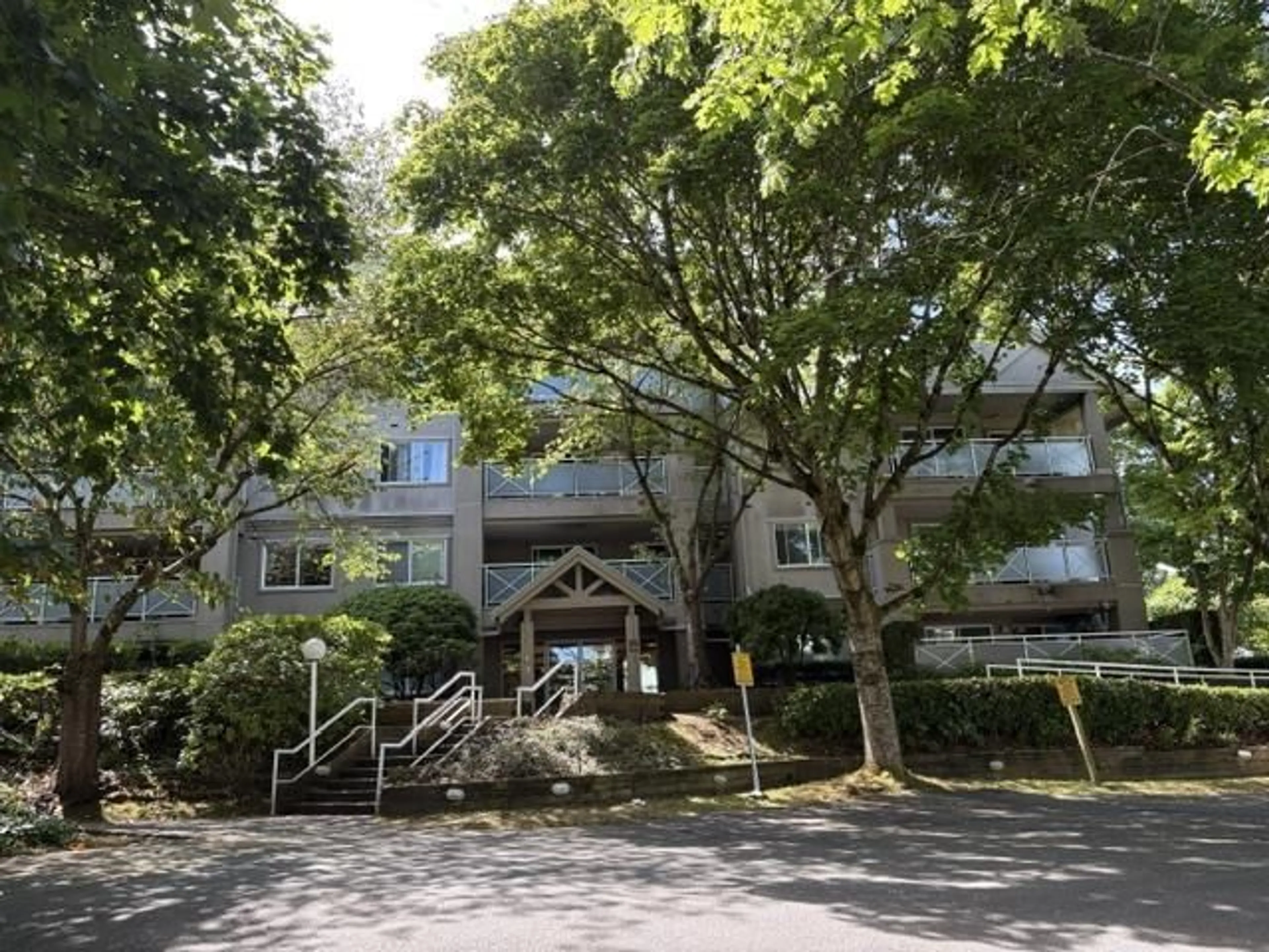 Unknown for 206 - 15140 29A AVENUE, Surrey British Columbia V4P1H1