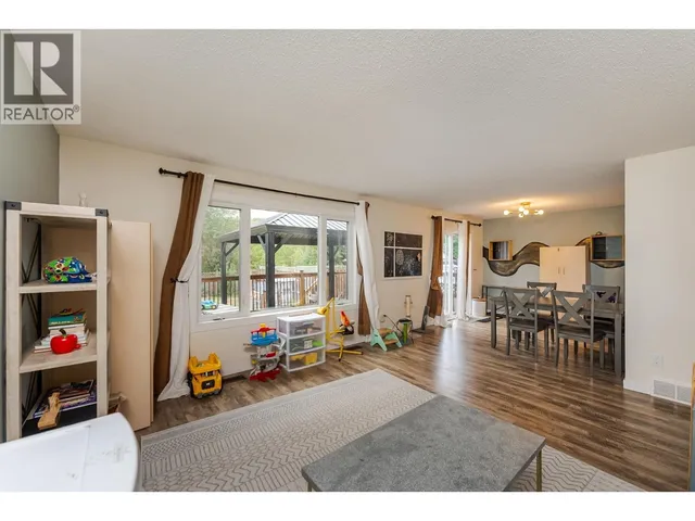 2905 CHRISTOPHER CRESCENT, Prince George 4