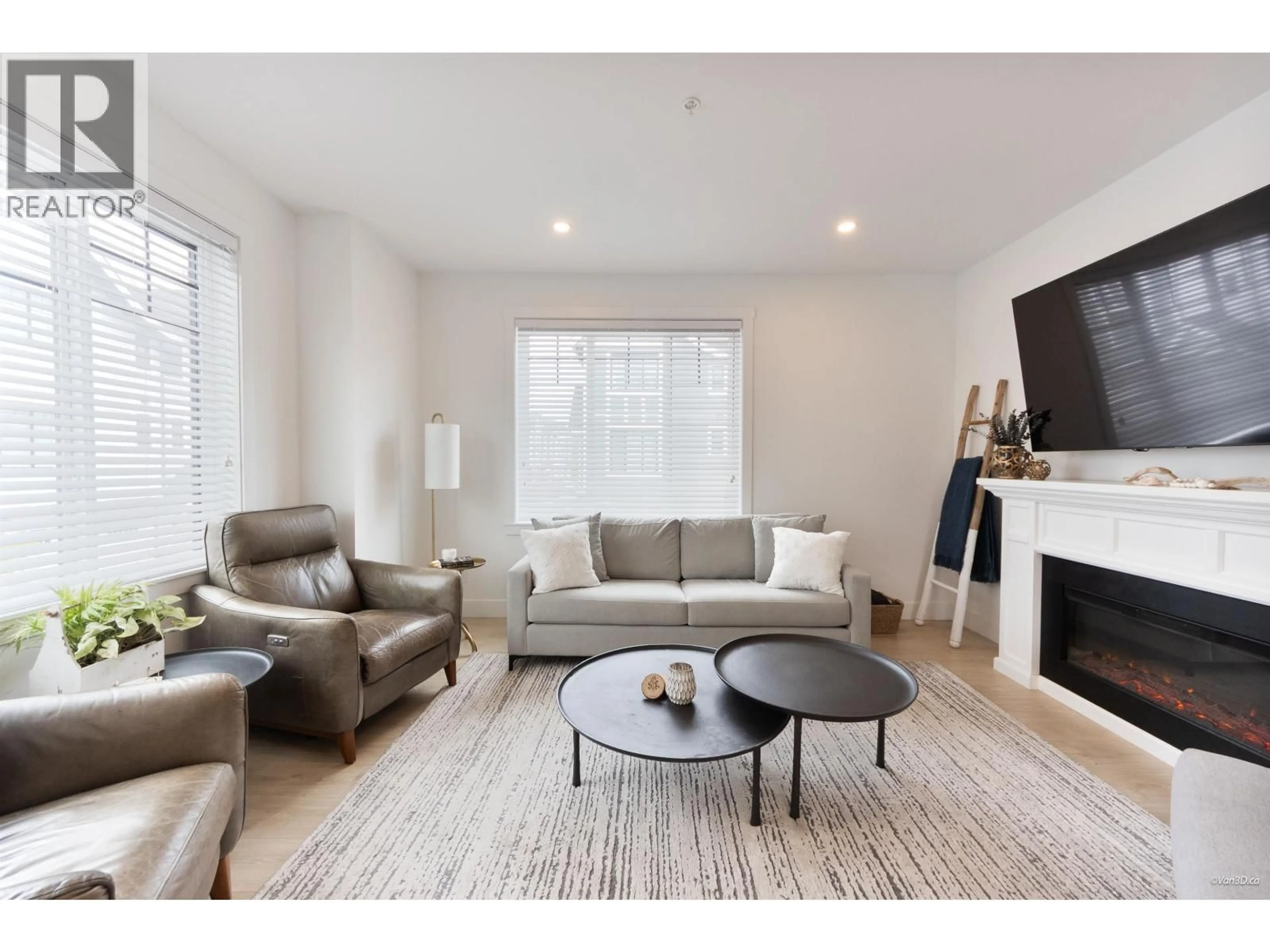 Living room with furniture, unknown for 23 - 12018 237 STREET, Maple Ridge British Columbia V4R0H6