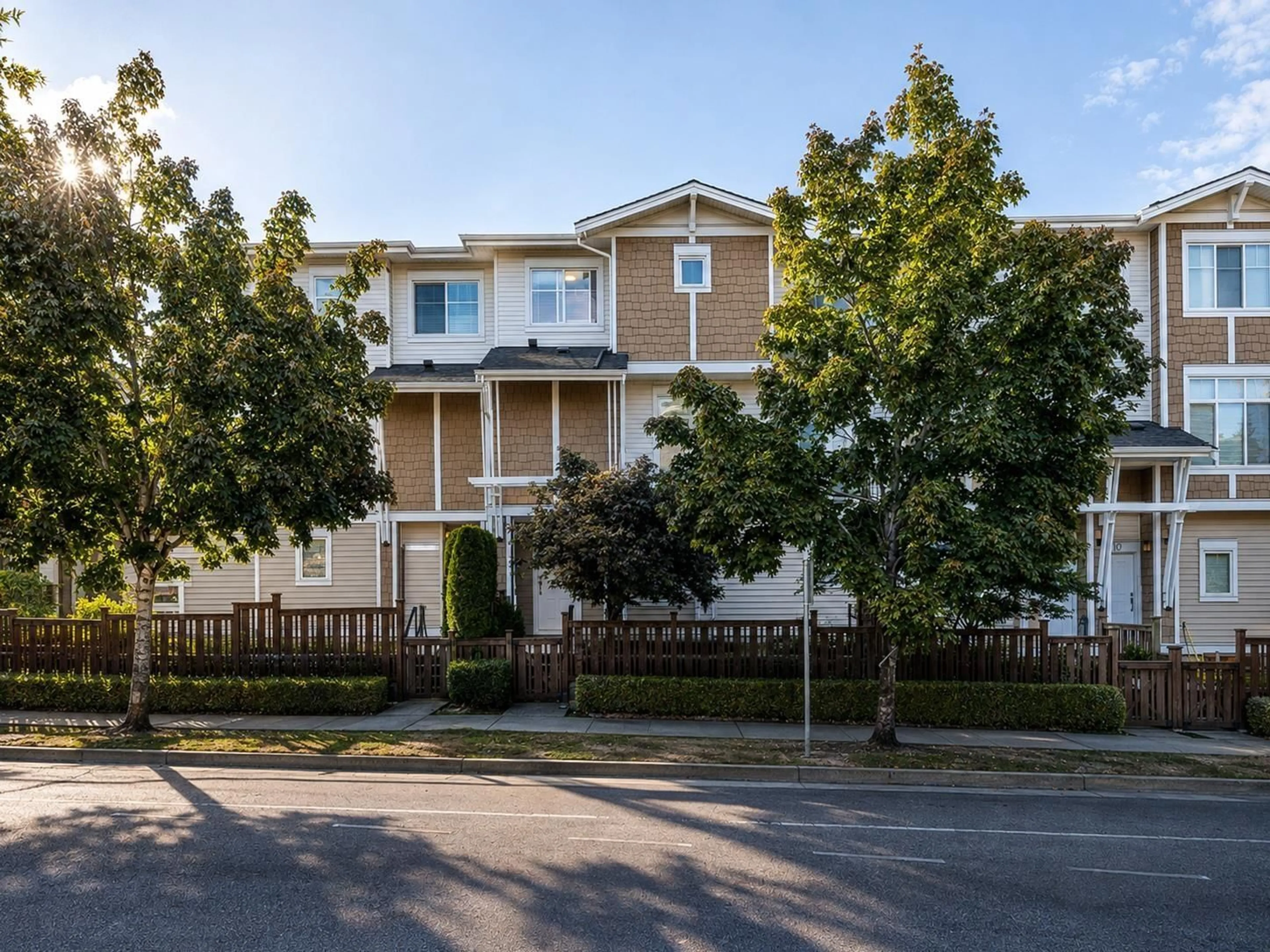 Unknown for 12 - 19433 68 AVENUE, Surrey British Columbia V4N6M8