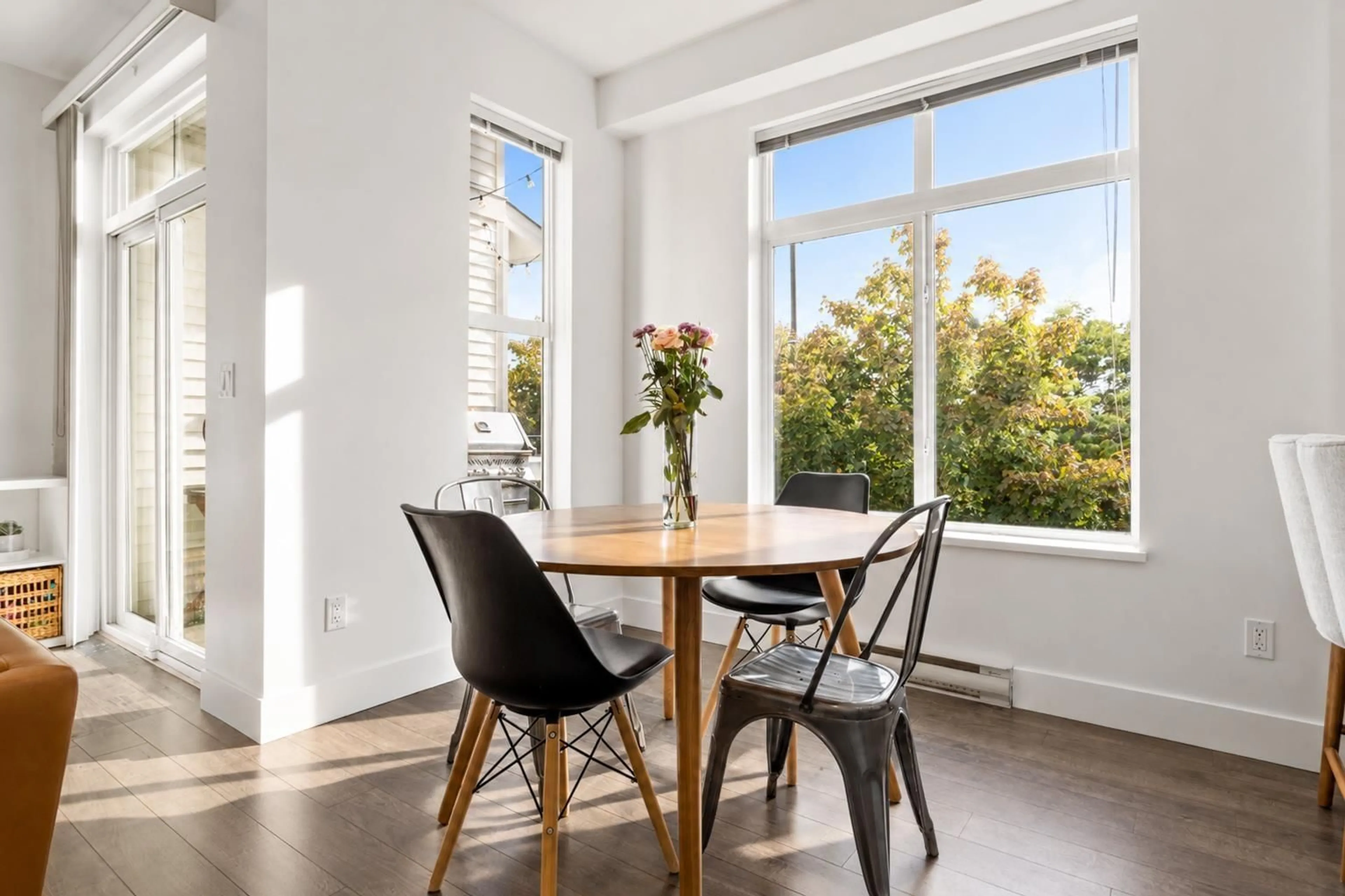 Dining room, wood/laminate floor for 12 - 19433 68 AVENUE, Surrey British Columbia V4N6M8