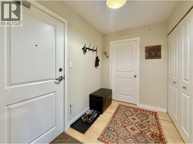 404 - 5631 INLET AVENUE, Sechelt 5