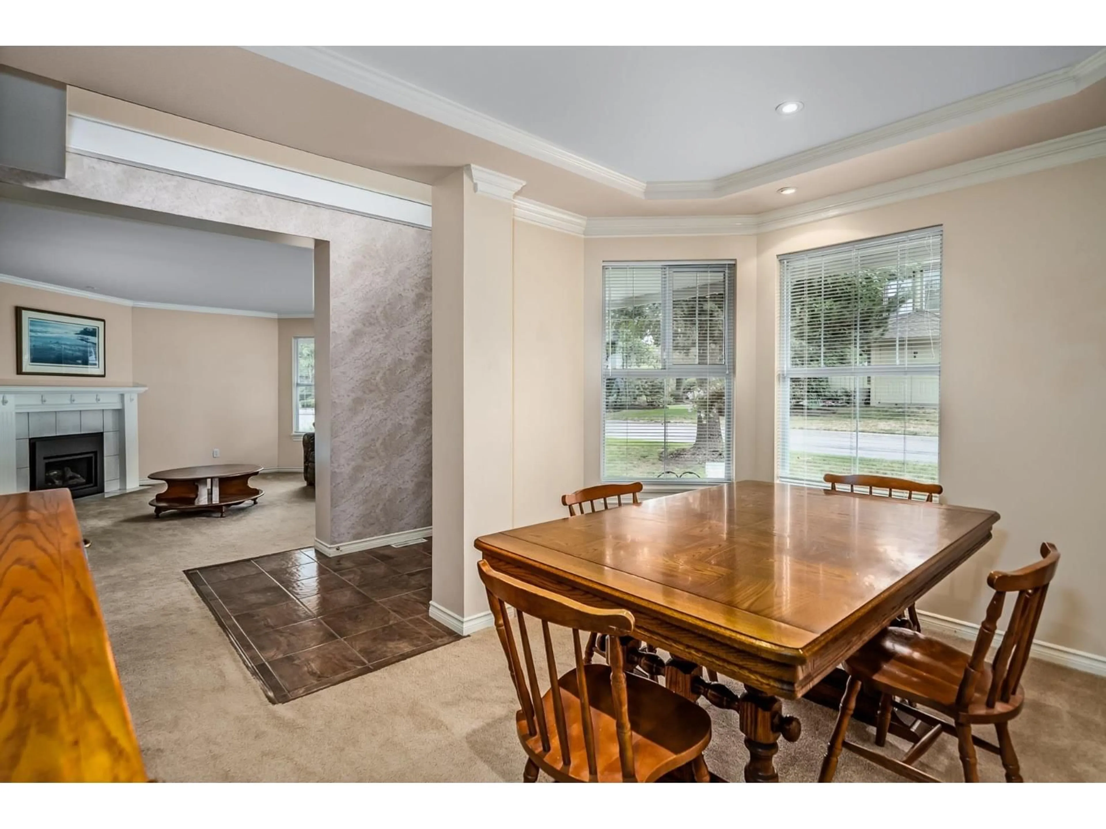 Dining room, ceramic/tile floor for 21 - 15860 82 AVENUE, Surrey British Columbia V4N0S8