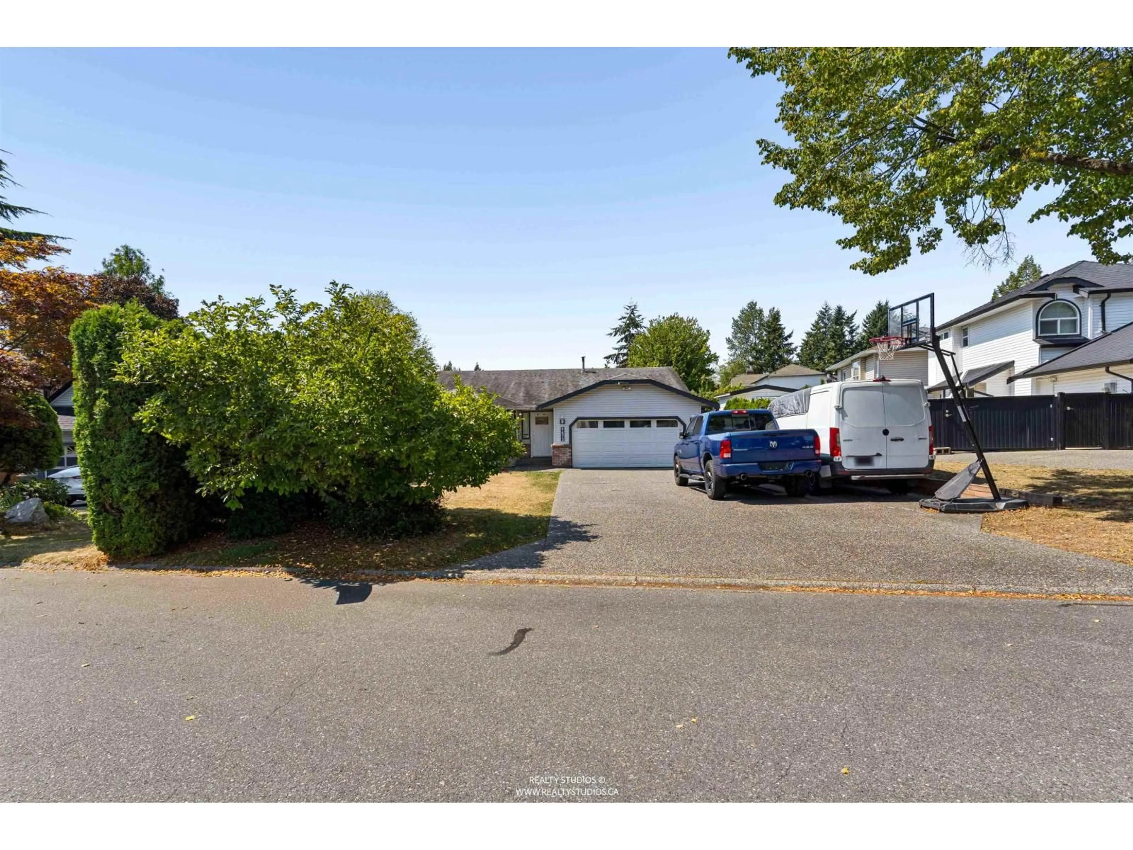 A pic from outside/outdoor area/front of a property/back of a property/a pic from drone, street for 8673 149 STREET, Surrey British Columbia V3S7J4
