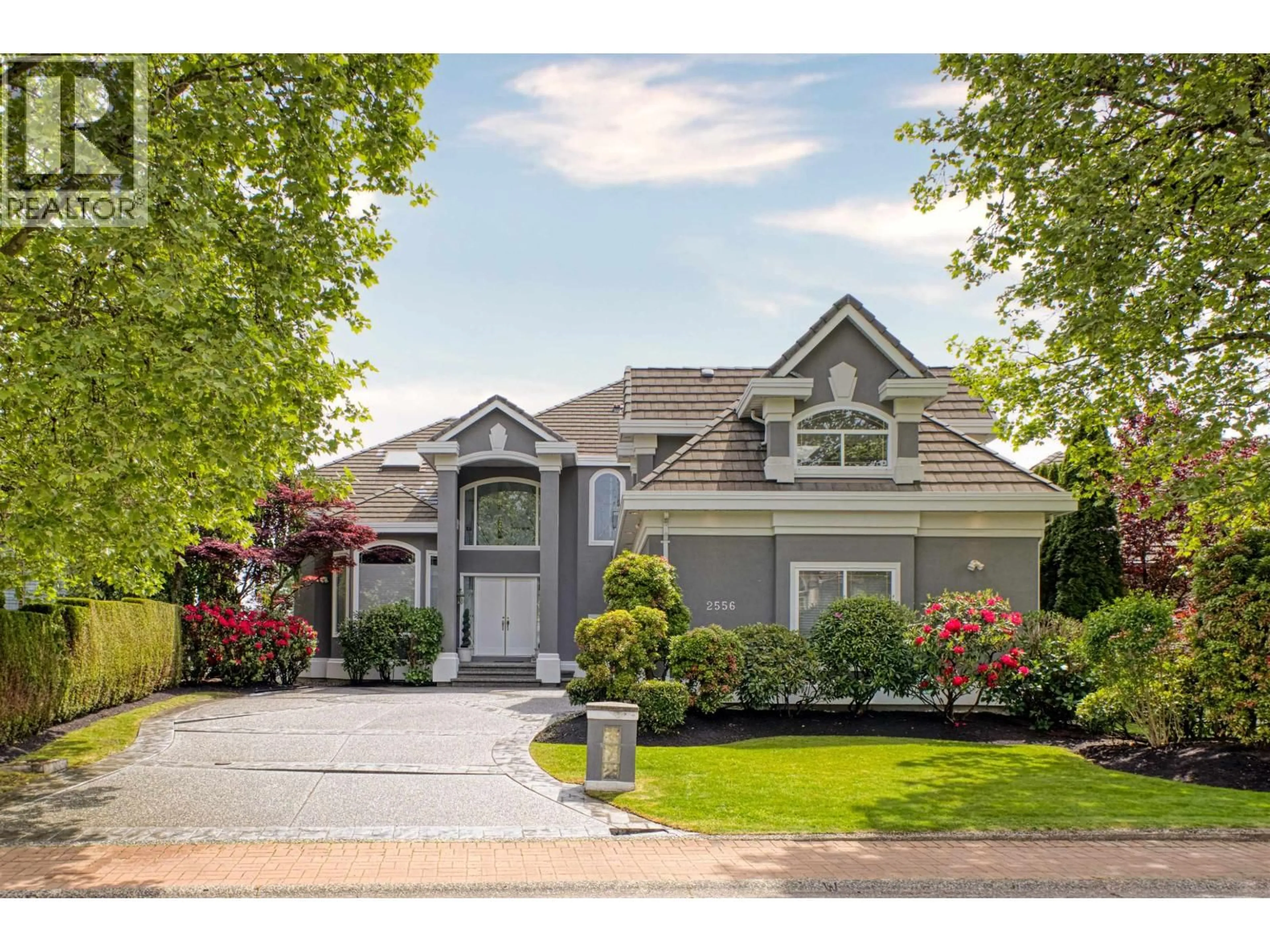 Home with vinyl exterior material, street for 2556 PALISADE CRESCENT, Port Coquitlam British Columbia V3C6B2