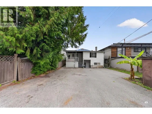 2528 24TH AVENUE, Vancouver 2