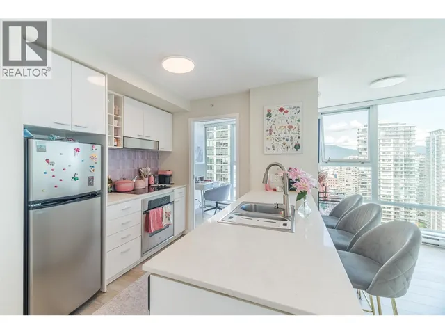 2308 - 111 GEORGIA STREET, Vancouver 4