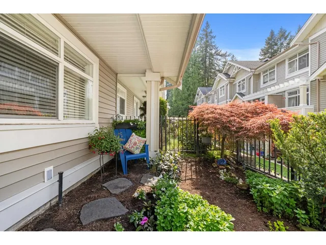 24 - 2925 KING GEORGE BOULEVARD, Surrey 4