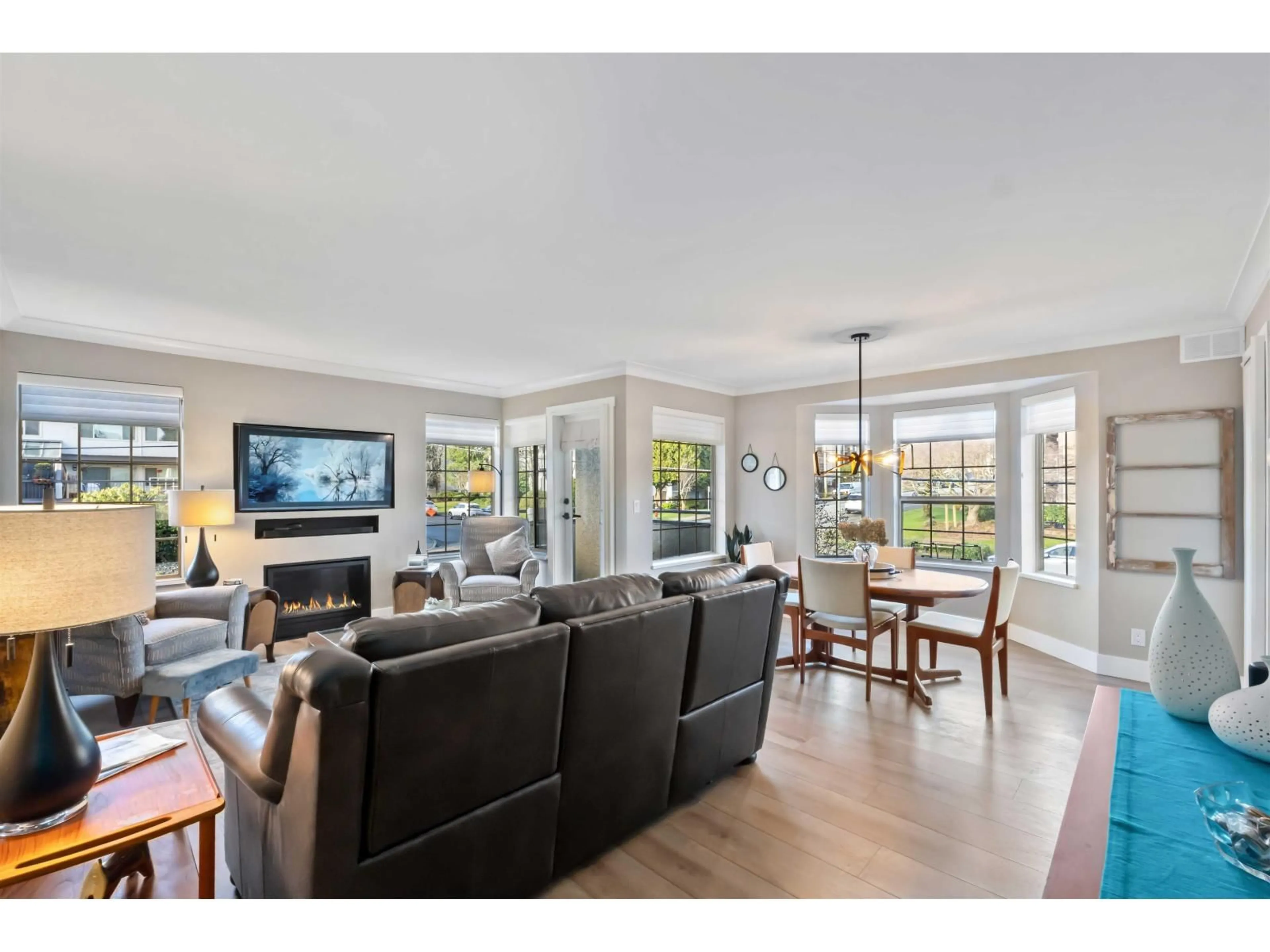 Unknown for 202 - 1488 MERKLIN STREET, White Rock British Columbia V4B4C3
