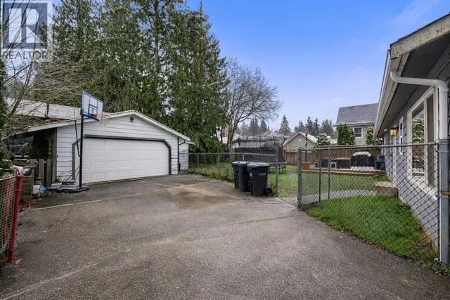 40410 PERTH DRIVE, Squamish 3