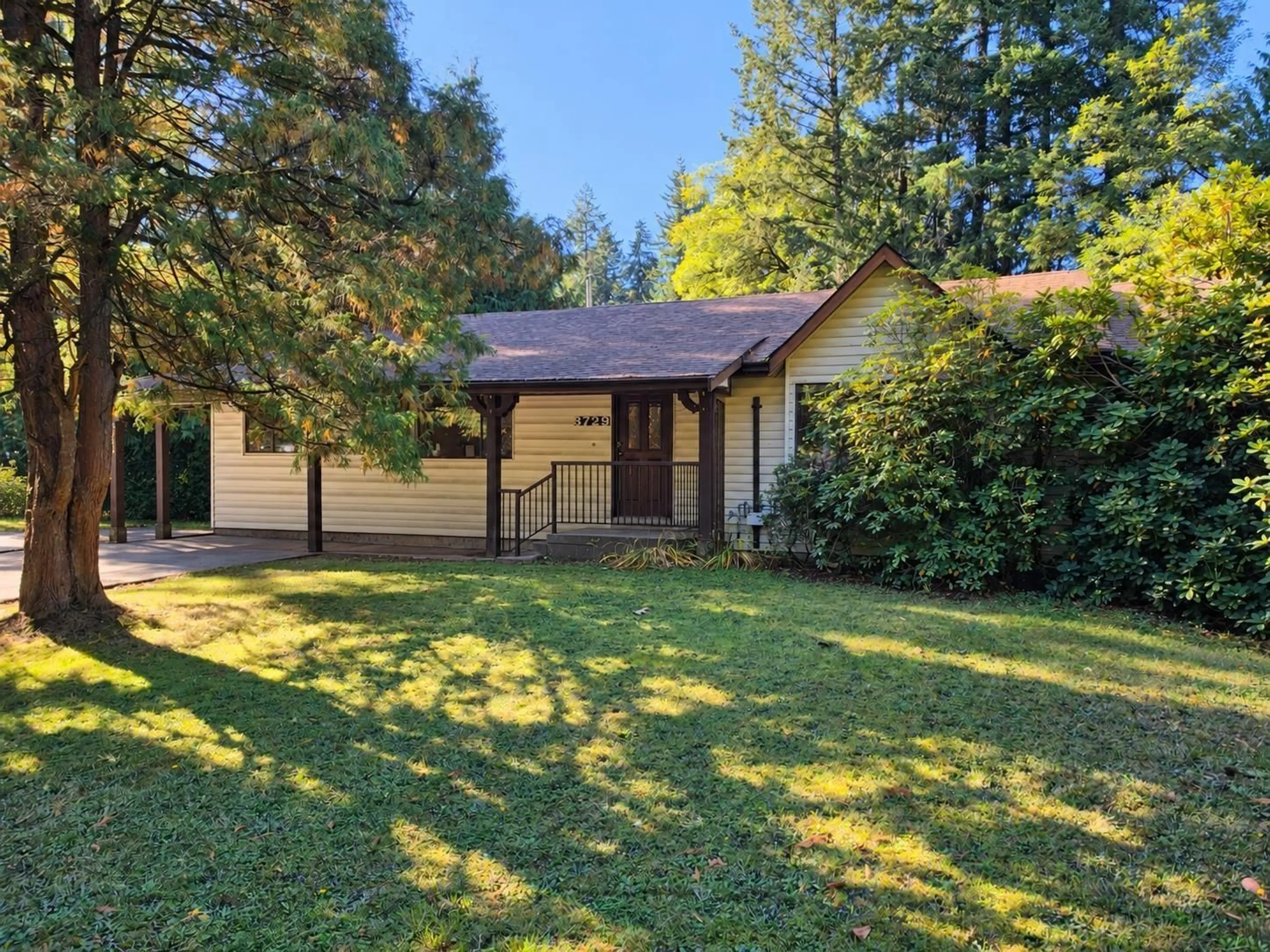 Unknown for 8729 192 STREET, Surrey British Columbia V4N5W4