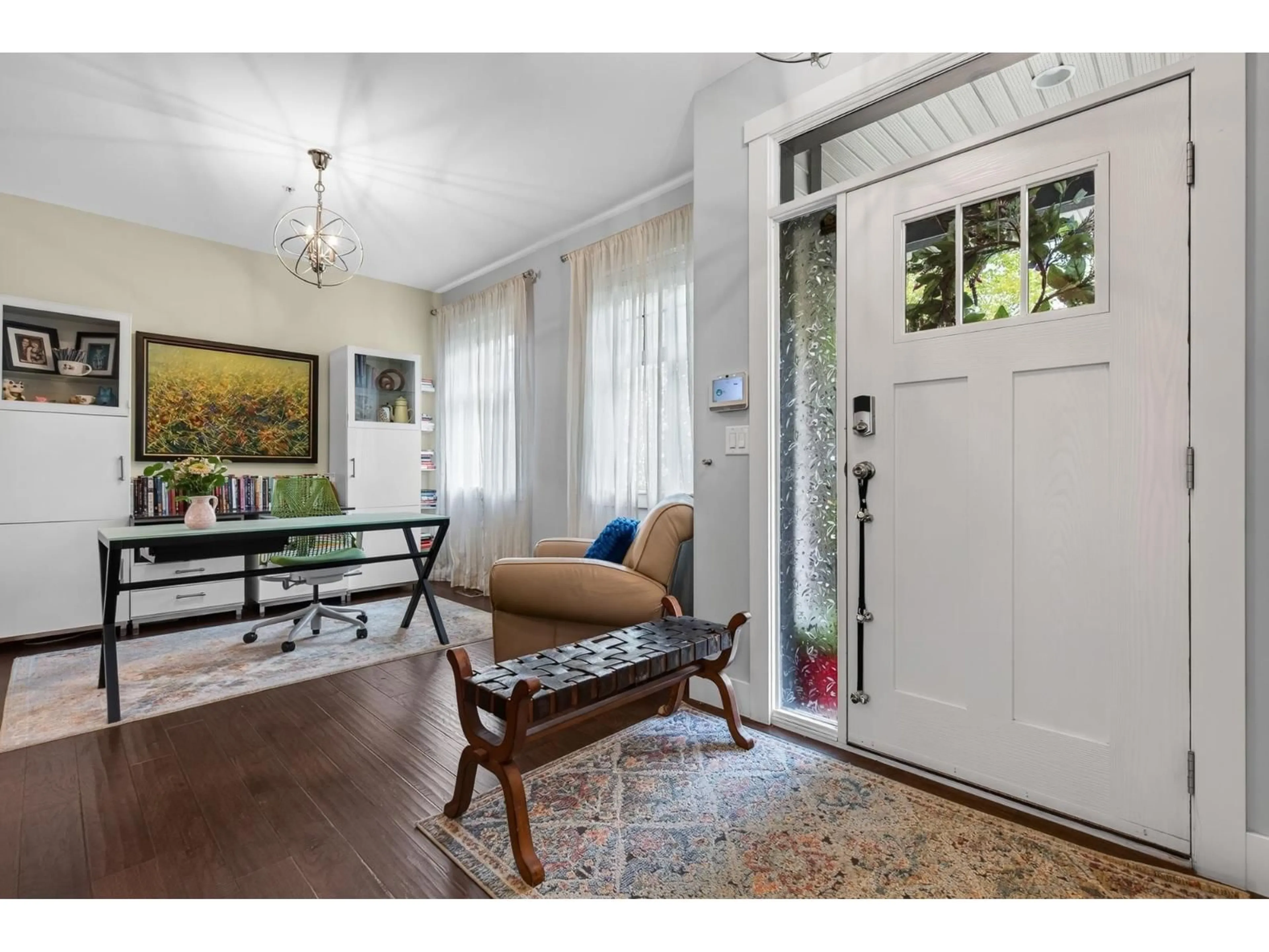 Indoor entryway for 6 - 35298 MARSHALL ROAD, Abbotsford British Columbia V3G0E2