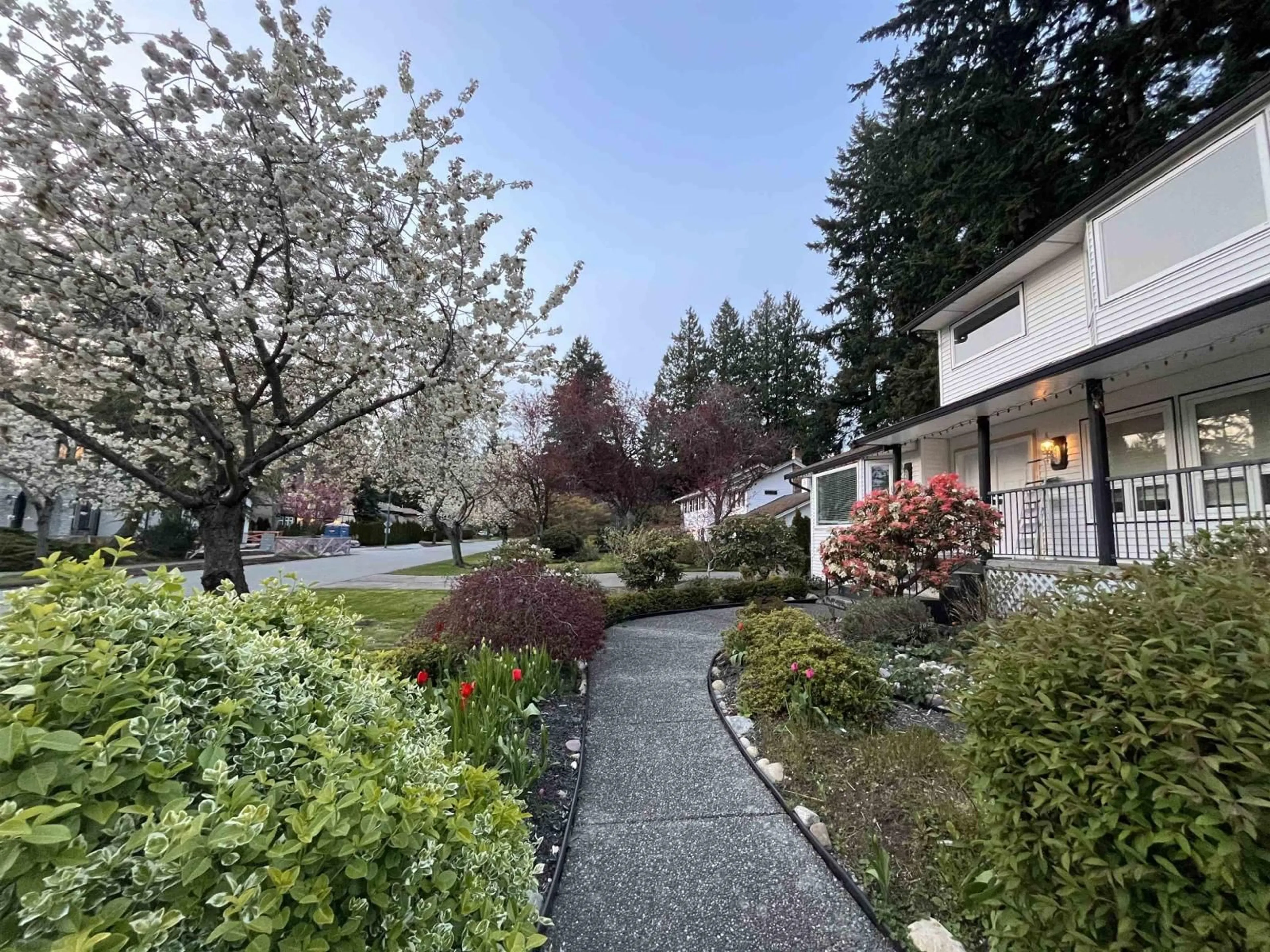 Unknown for 2296 129B STREET, Surrey British Columbia V4A7E2