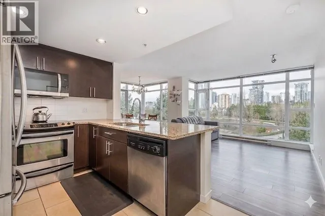 806 - 575 DELESTRE AVENUE, Coquitlam 3
