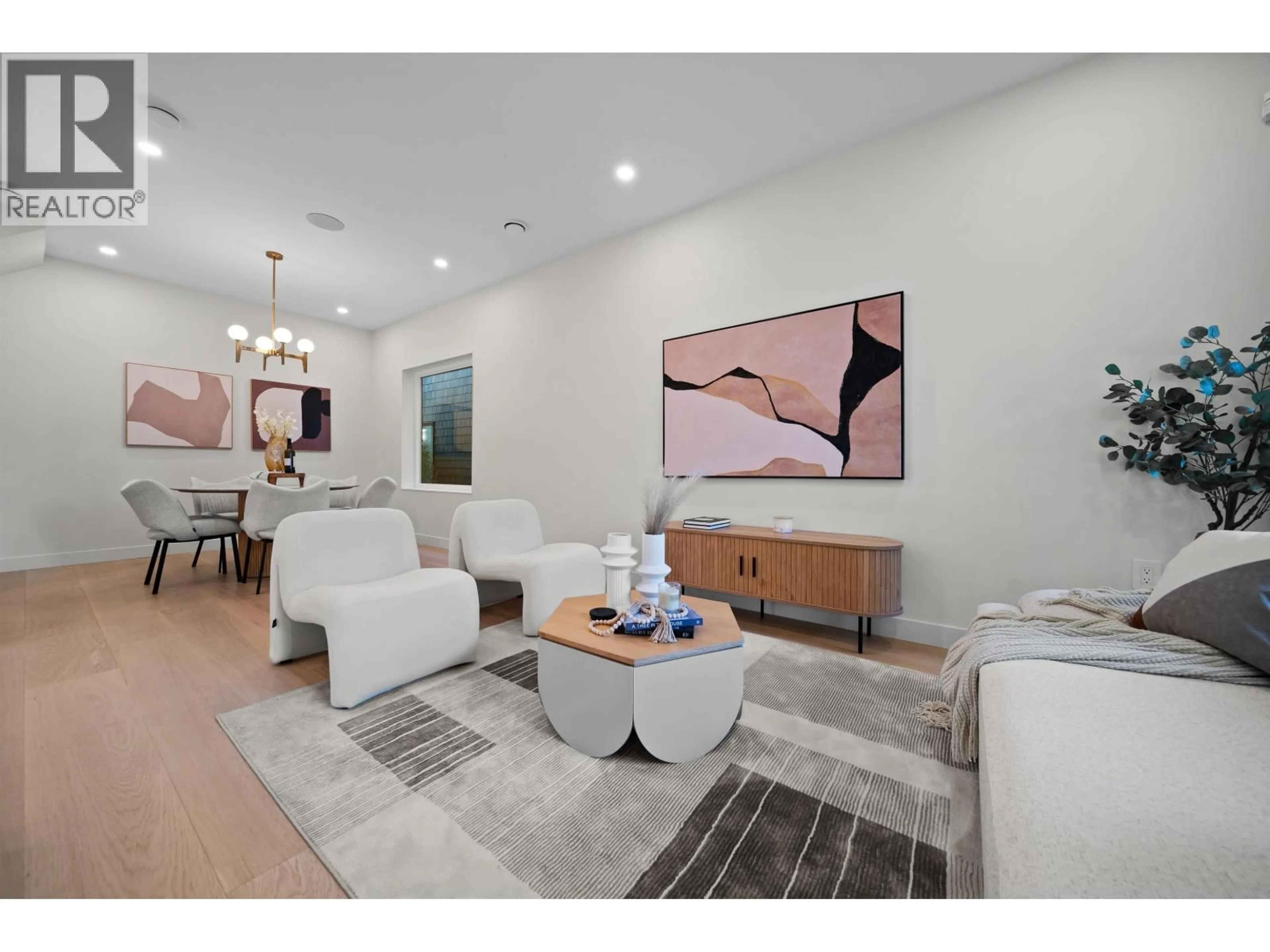 Living room with furniture, unknown for 5405 WALES STREET, Vancouver British Columbia V5R3M9