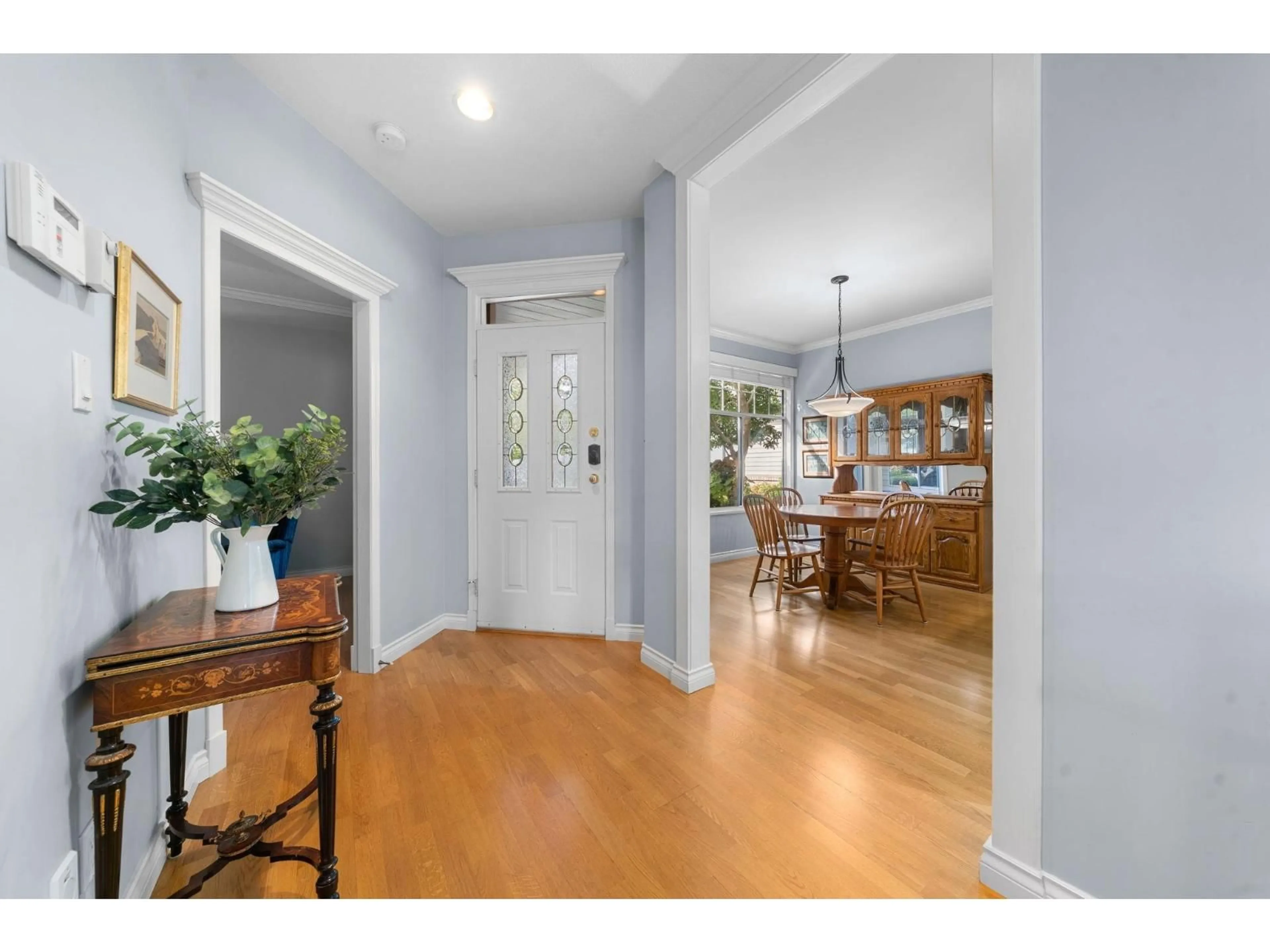 Indoor entryway for 41 - 2533 152 STREET, White Rock British Columbia V4P1N4