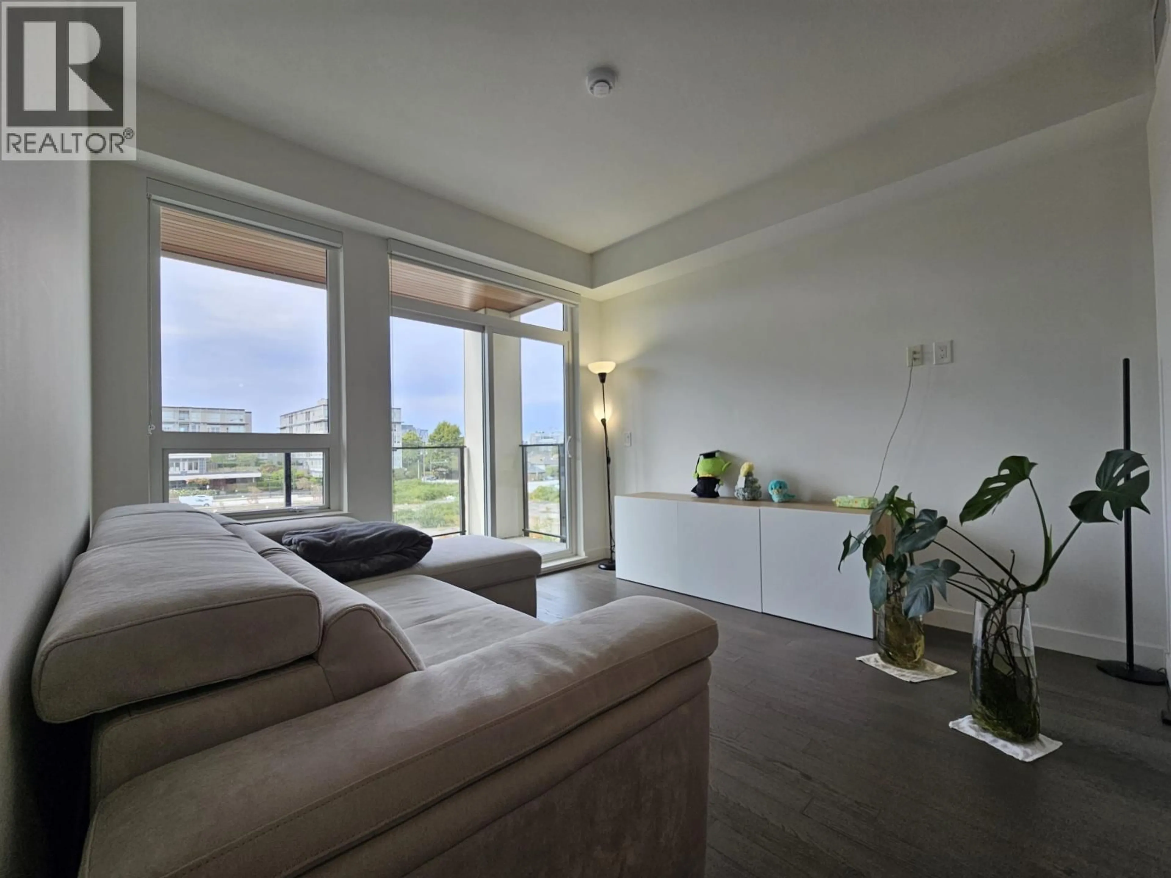 Living room with furniture, unknown for 317 - 4033 MAY DRIVE, Richmond British Columbia V6X0T3