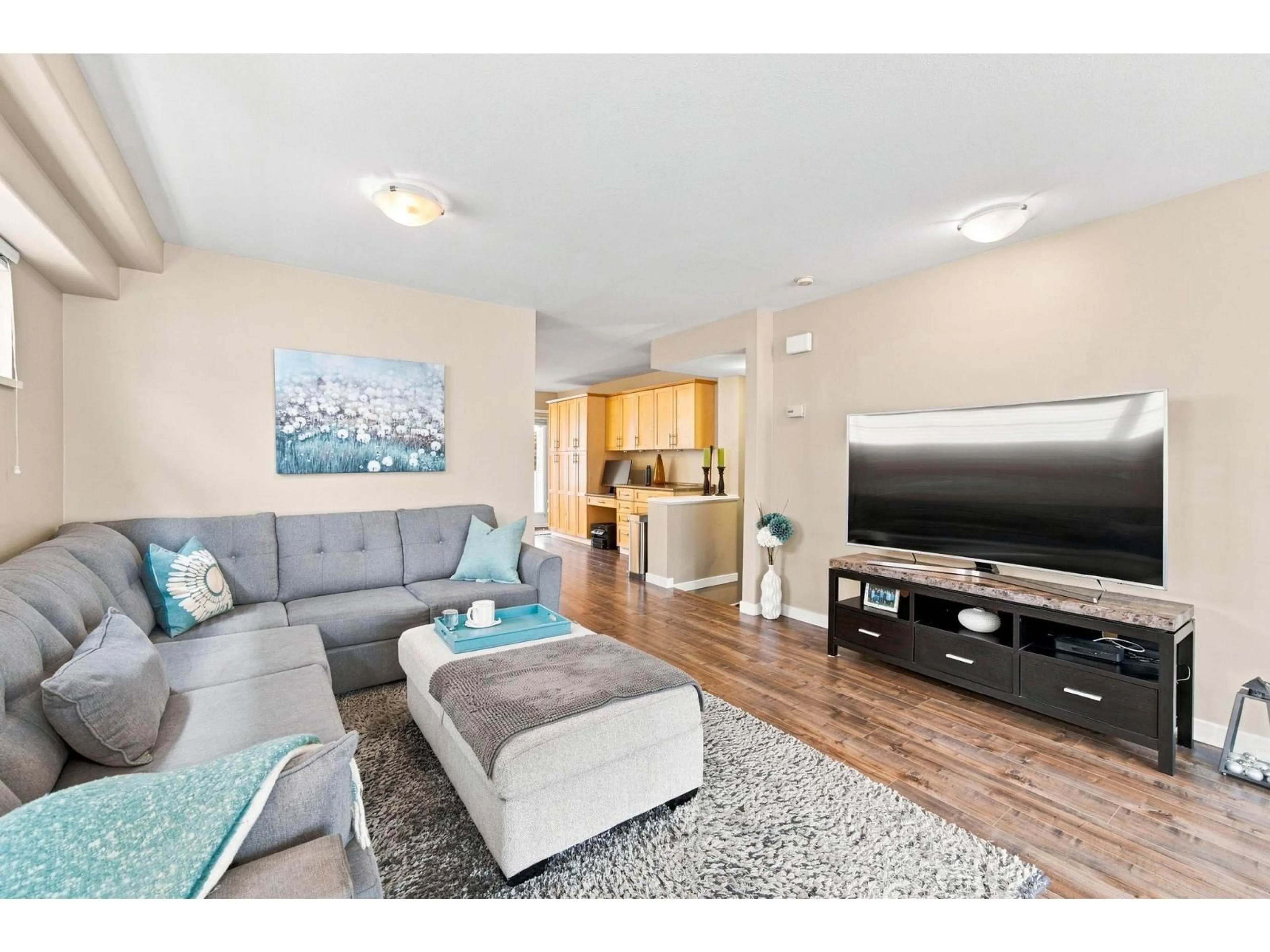 Living room with furniture, unknown for 6 - 6533 121 STREET, Surrey British Columbia V3W1M5