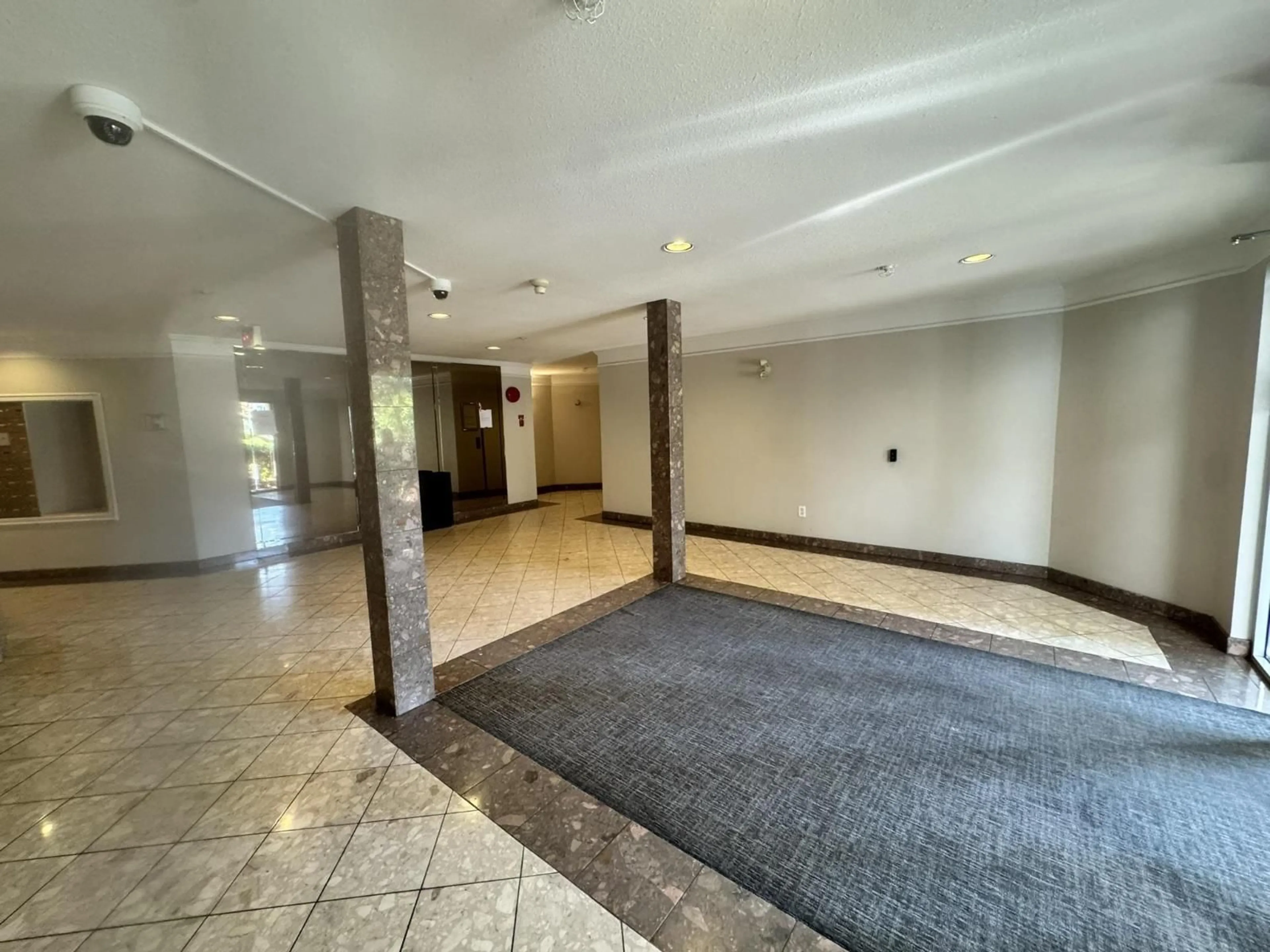 Lobby for 209 - 7171 121 STREET, Surrey British Columbia V3W1G9