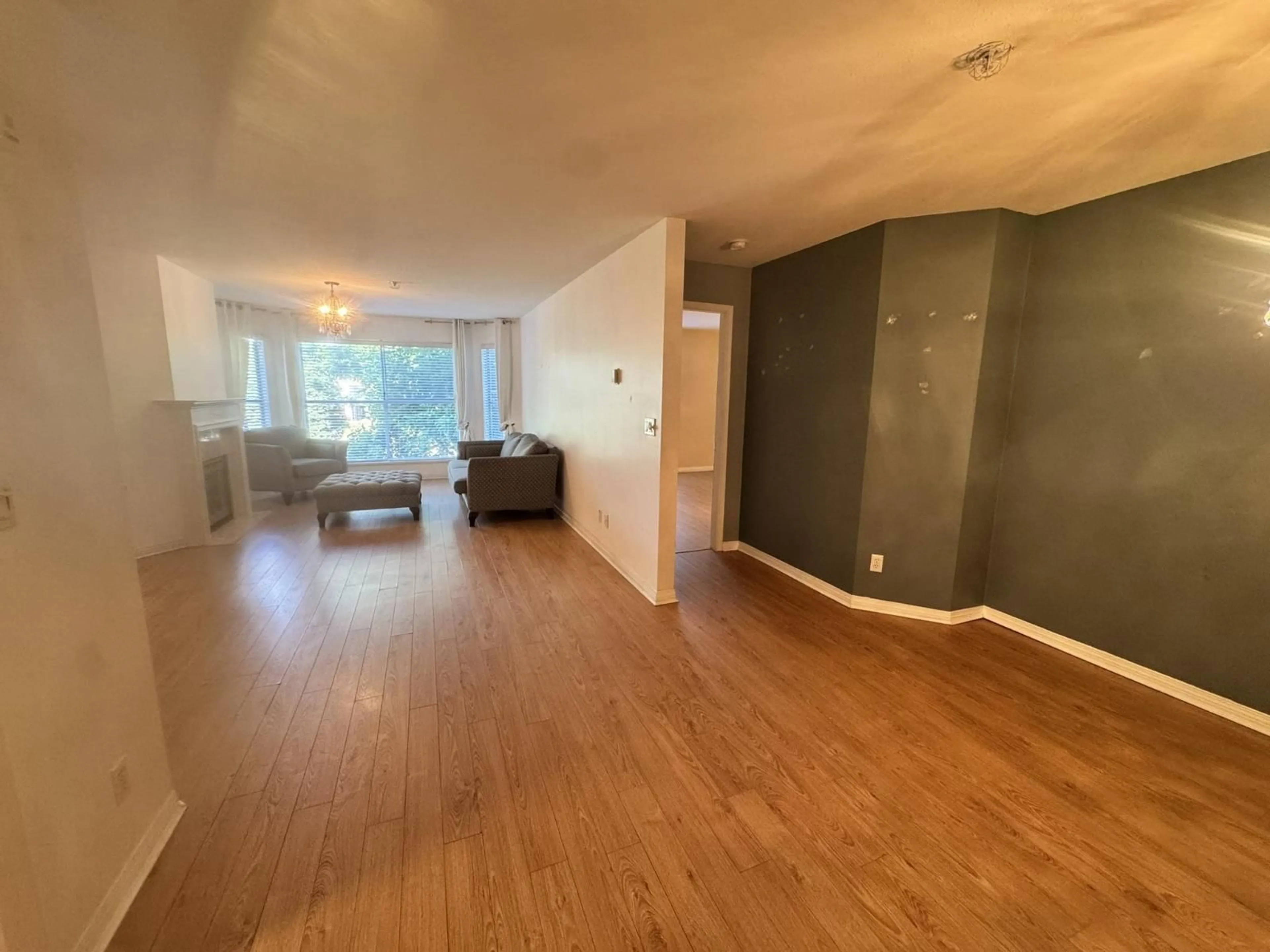 A pic of a room for 209 - 7171 121 STREET, Surrey British Columbia V3W1G9