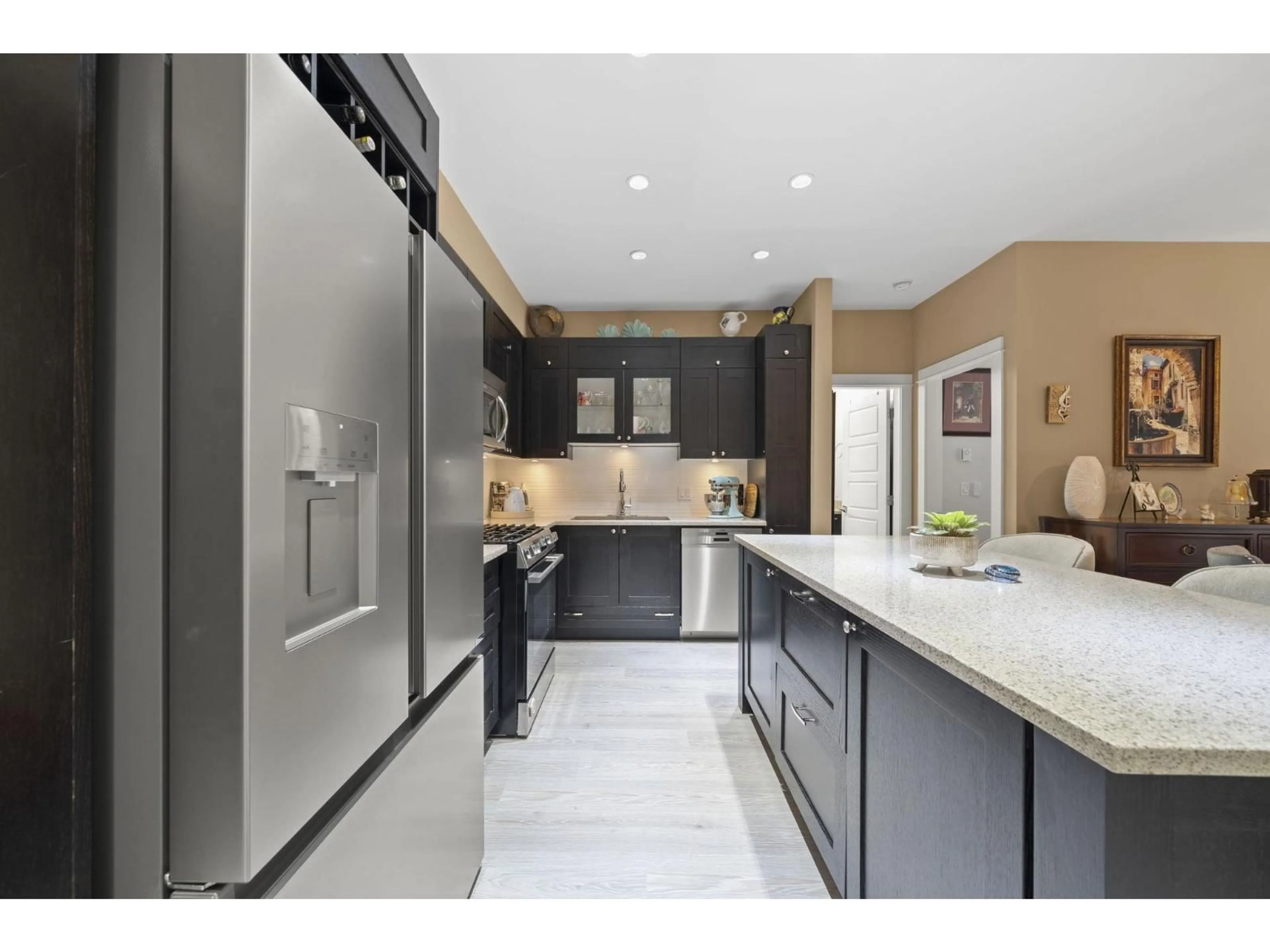 Contemporary kitchen, ceramic/tile floor for 108 - 15195 36 AVENUE, Surrey British Columbia V3Z4R3