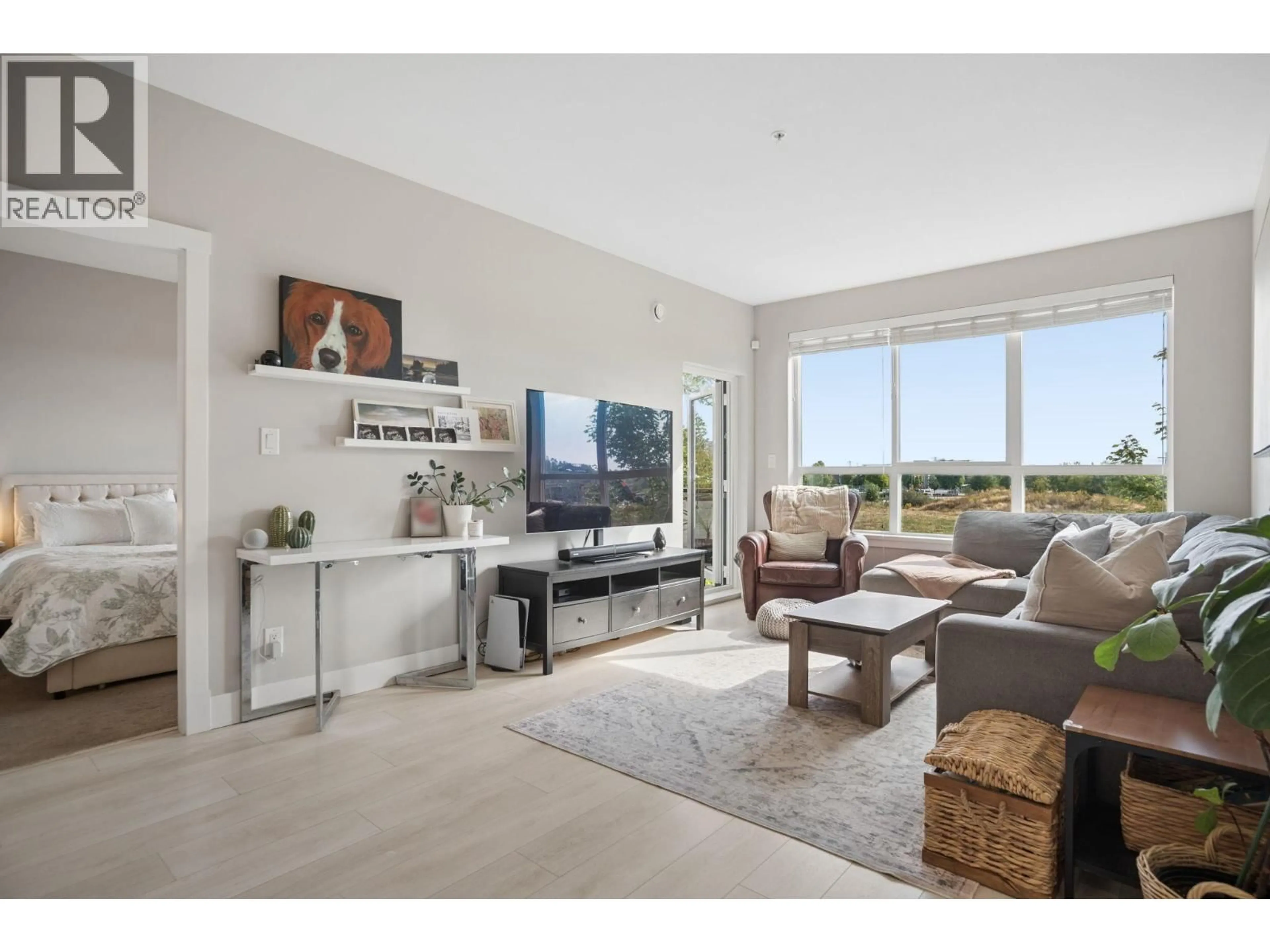 Living room with furniture, unknown for 228 - 4690 HAWK LANE, Tsawwassen British Columbia V4M0C4