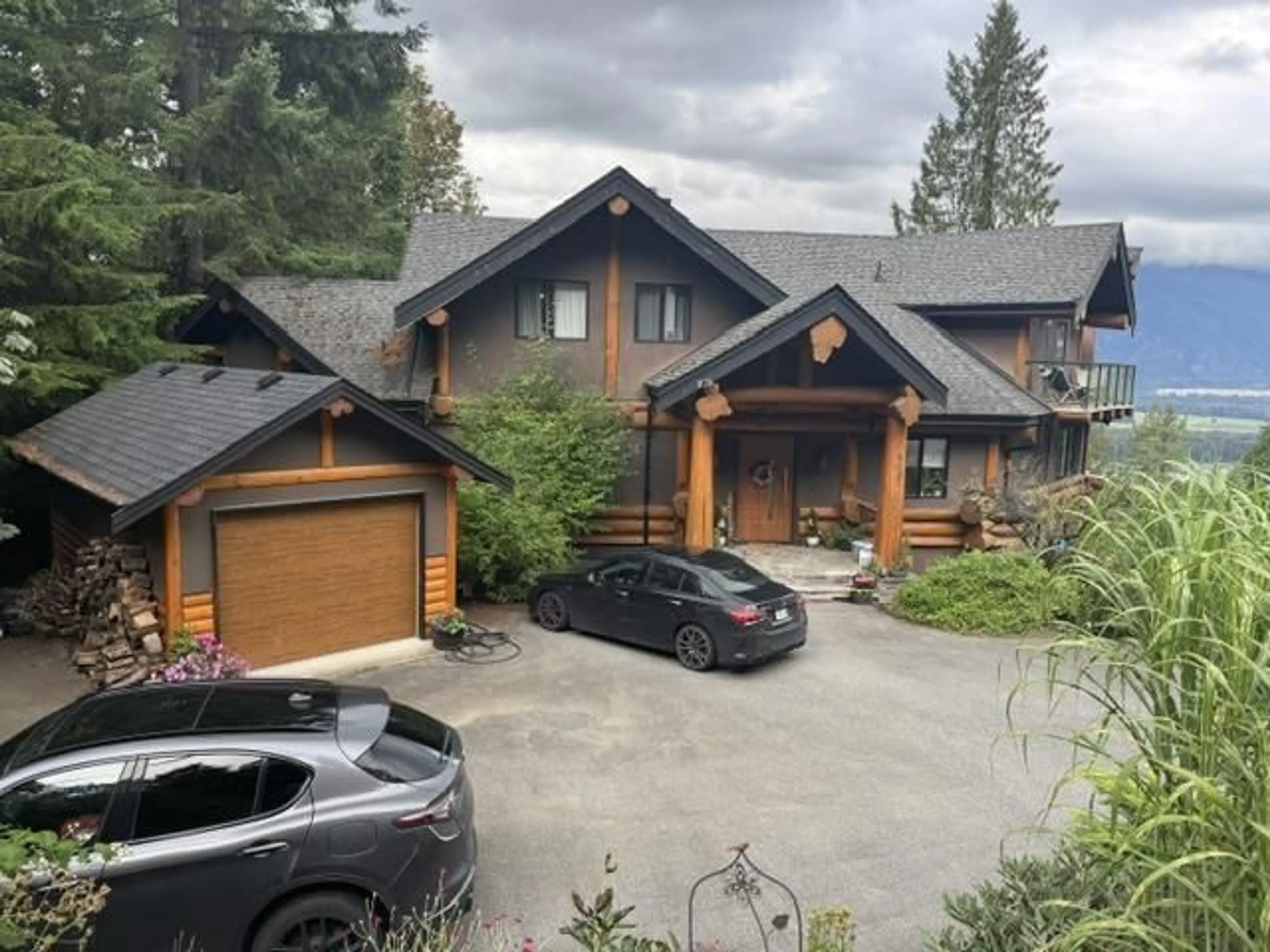 A pic from outside/outdoor area/front of a property/back of a property/a pic from drone, mountain view for 8327 SHREWSBURY DRIVE, Chilliwack British Columbia V2R3X2